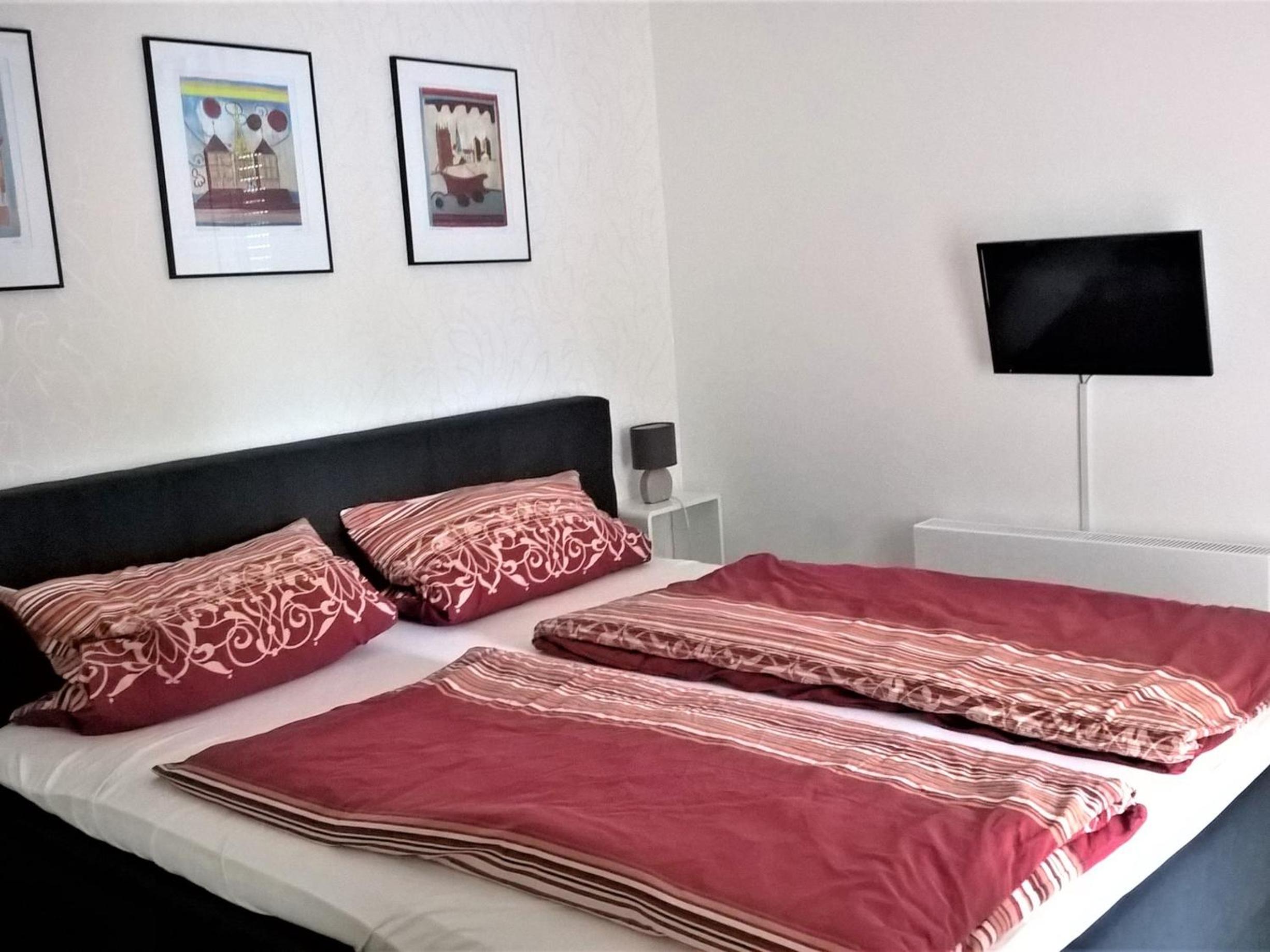 Studio Apartment photo 1