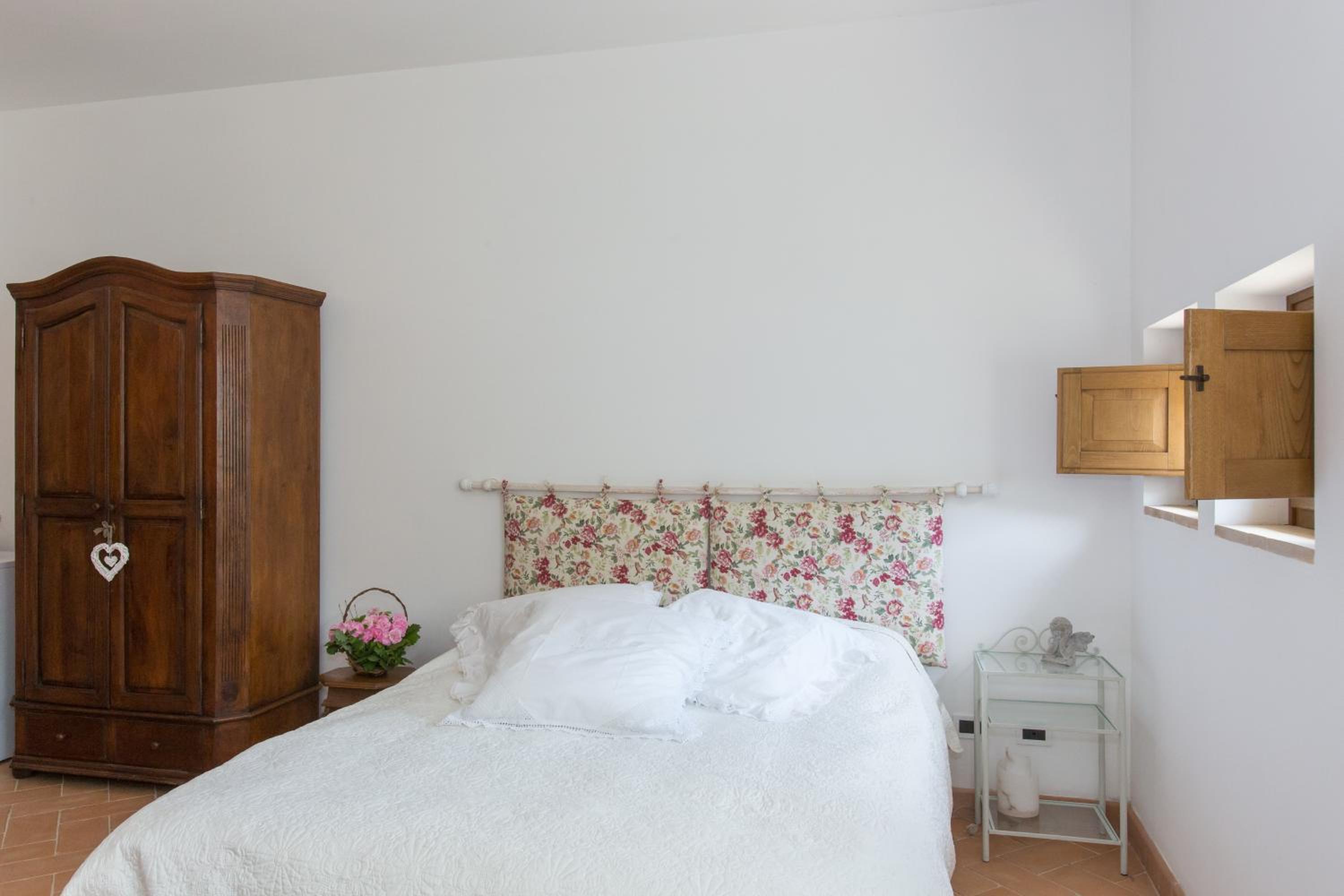 Studio Apartment photo 1