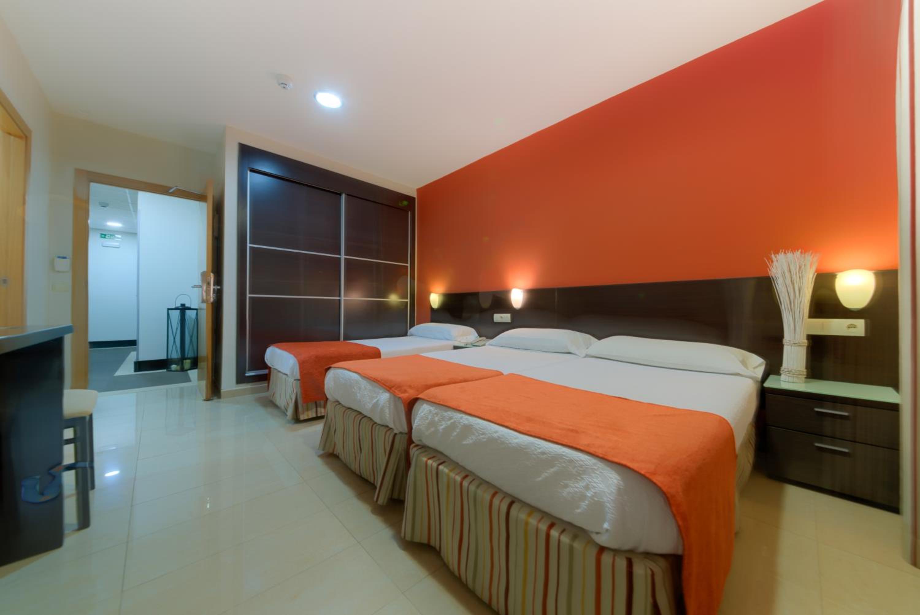 Triple Room photo 3