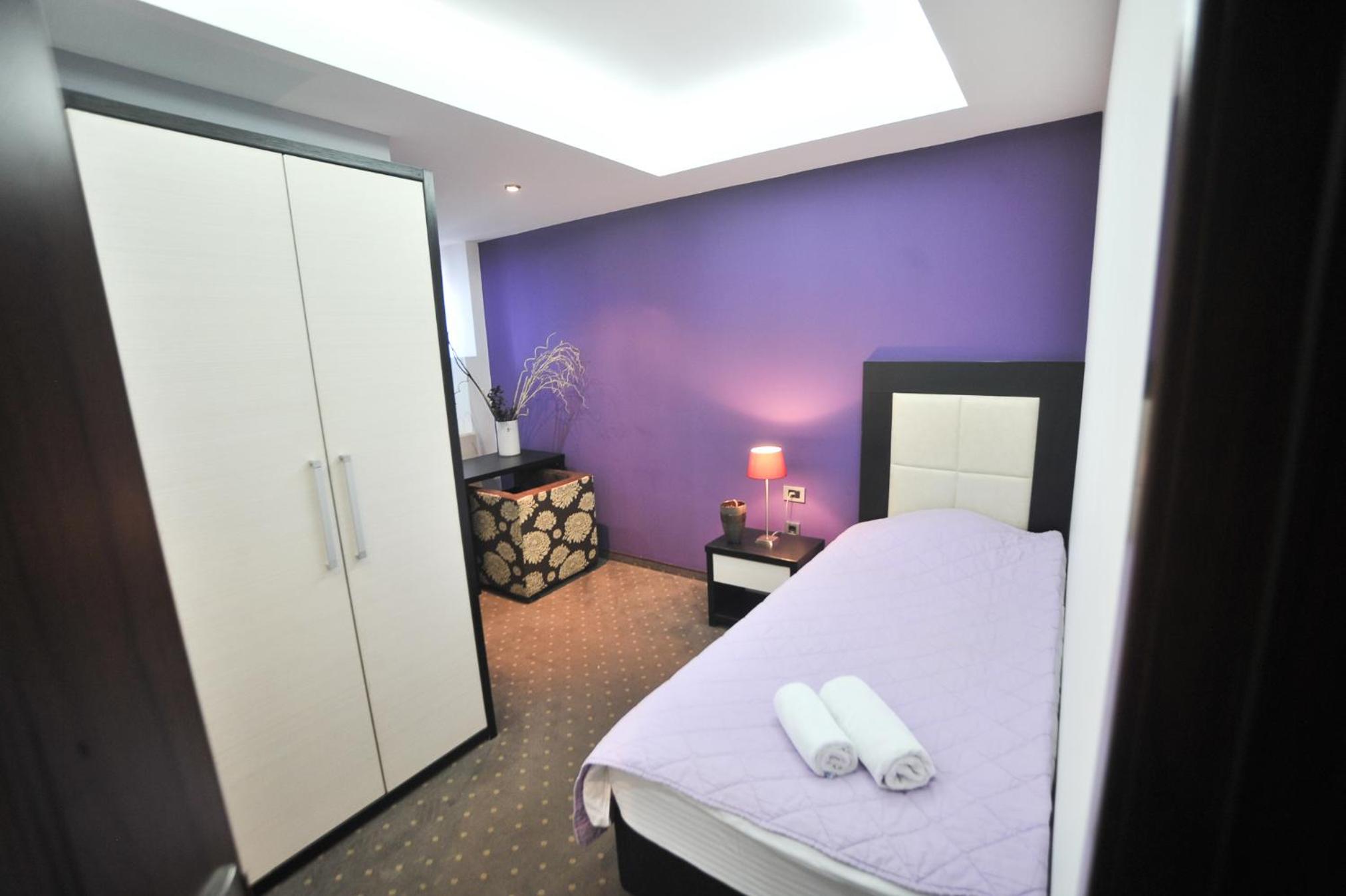 Single Room photo 2