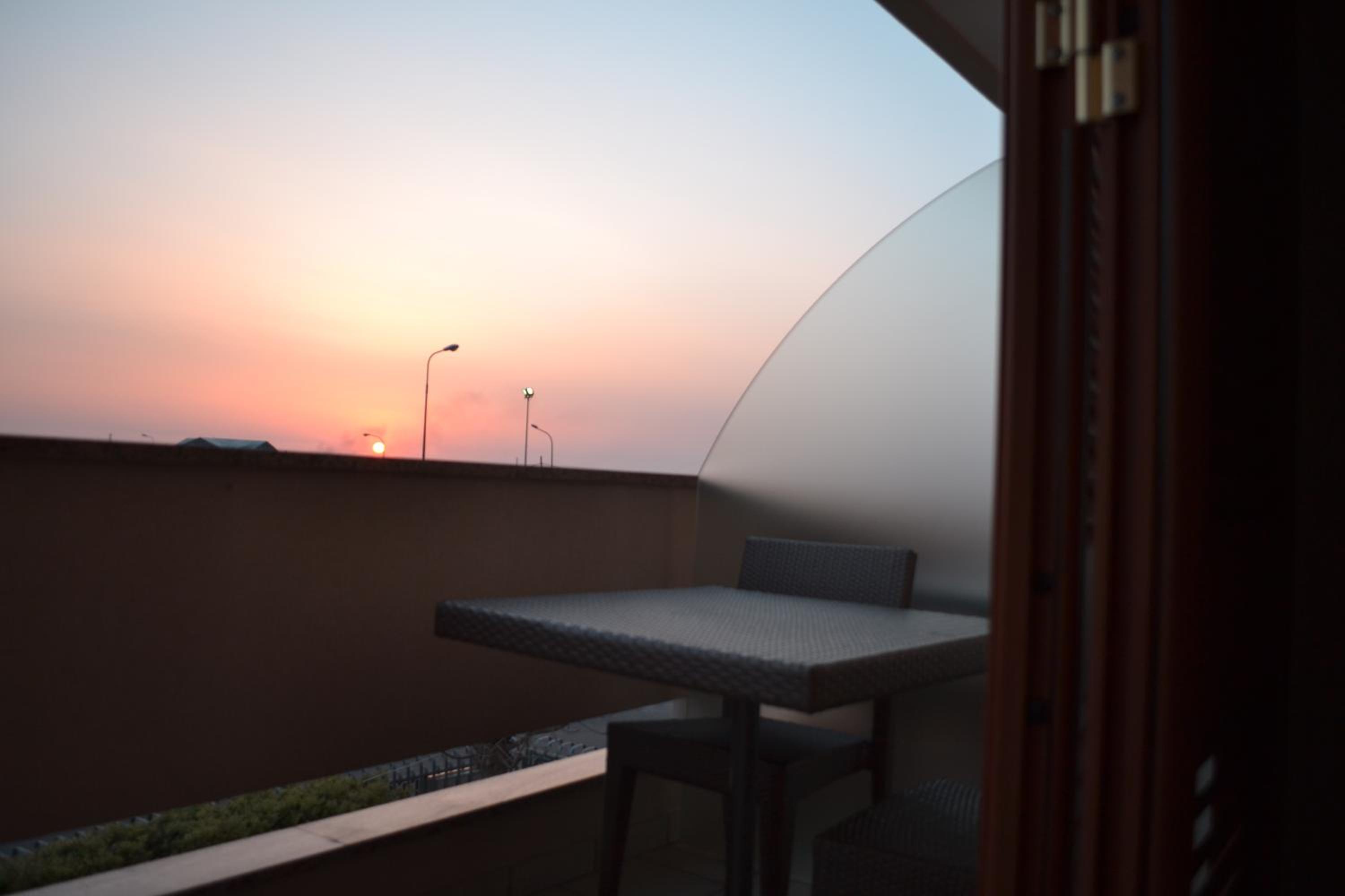 Deluxe Double Room with Balcony photo 3