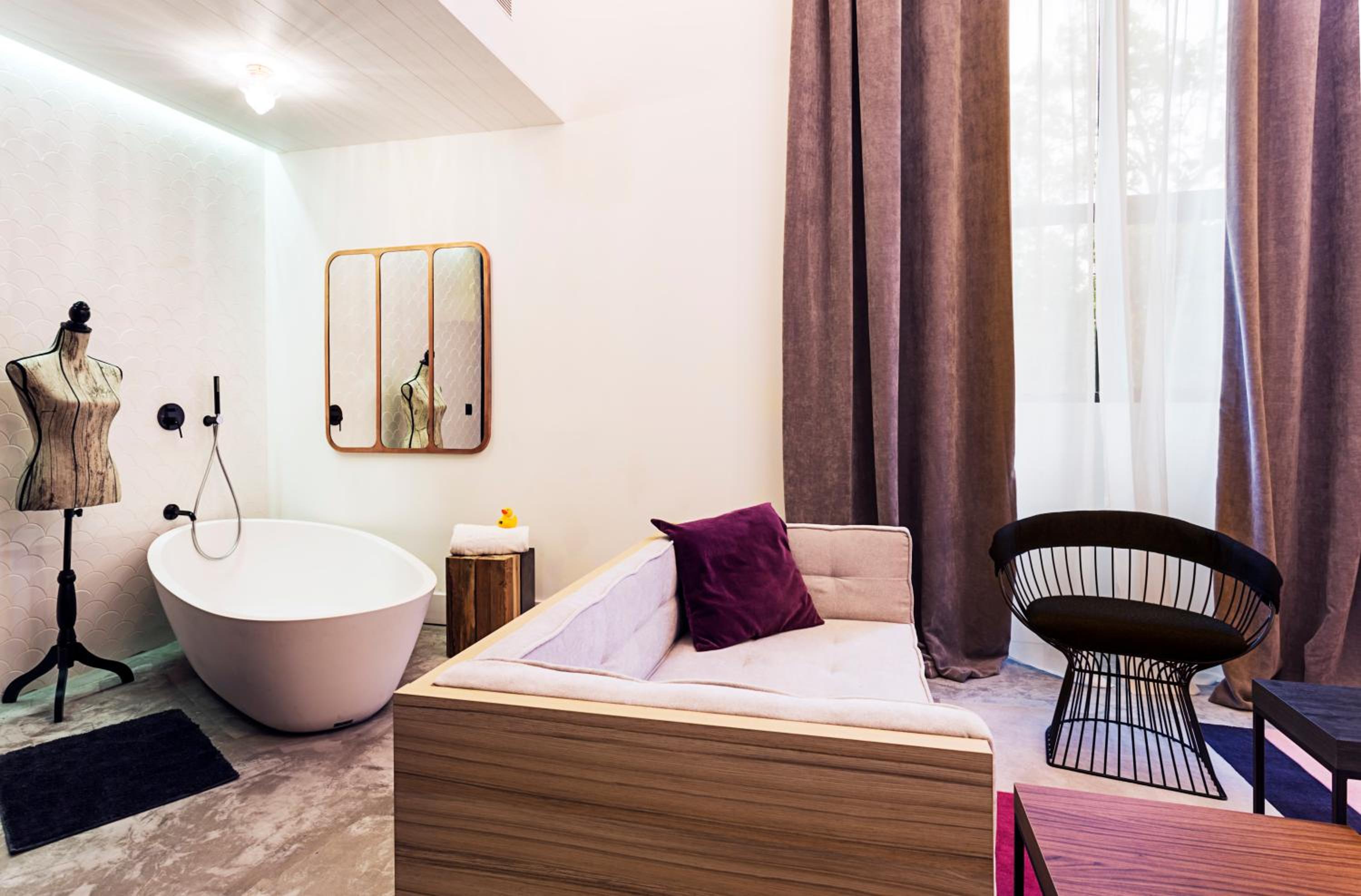 Premium Double or Twin Room photo 3