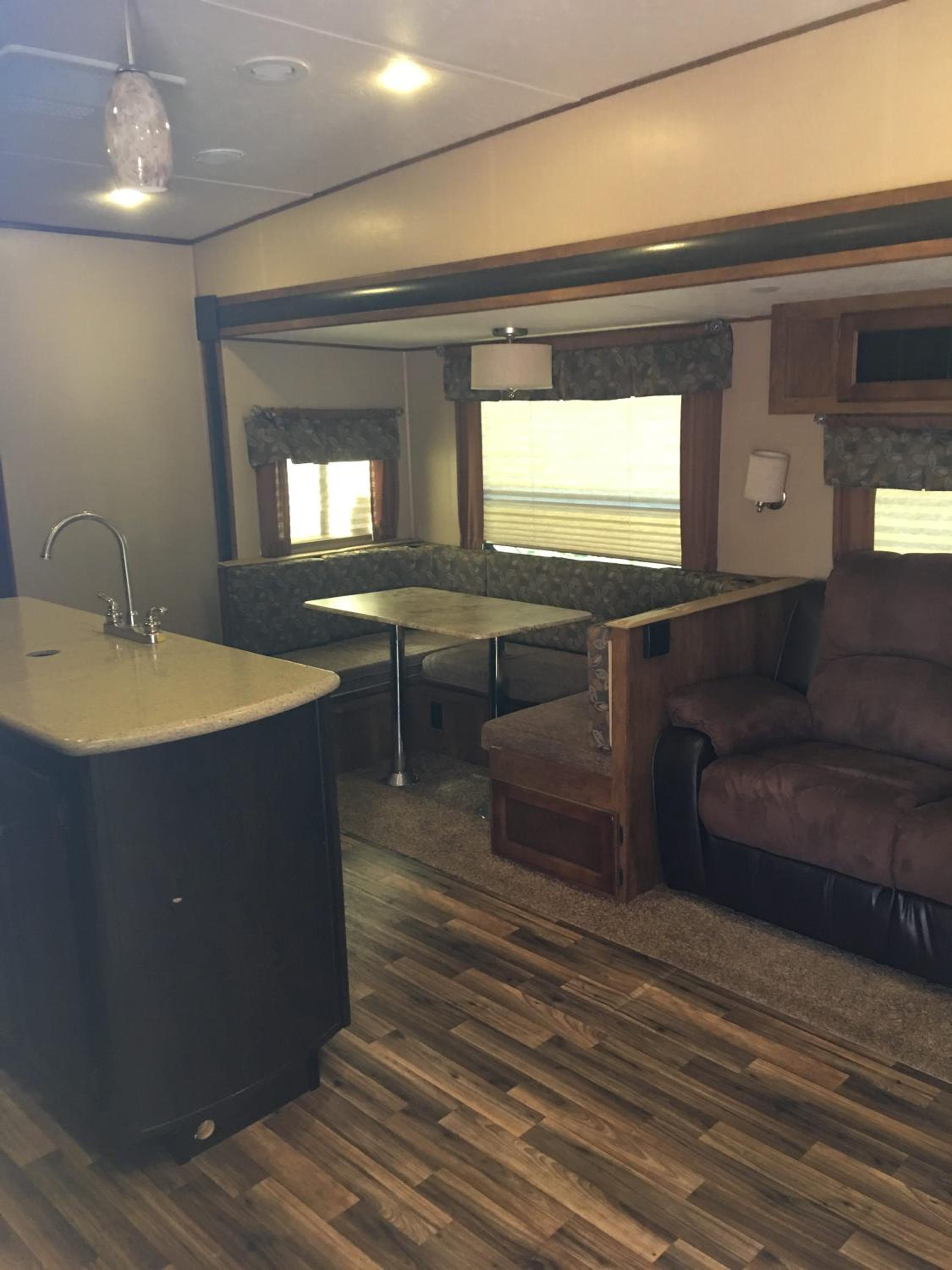 Mobile Home photo 1