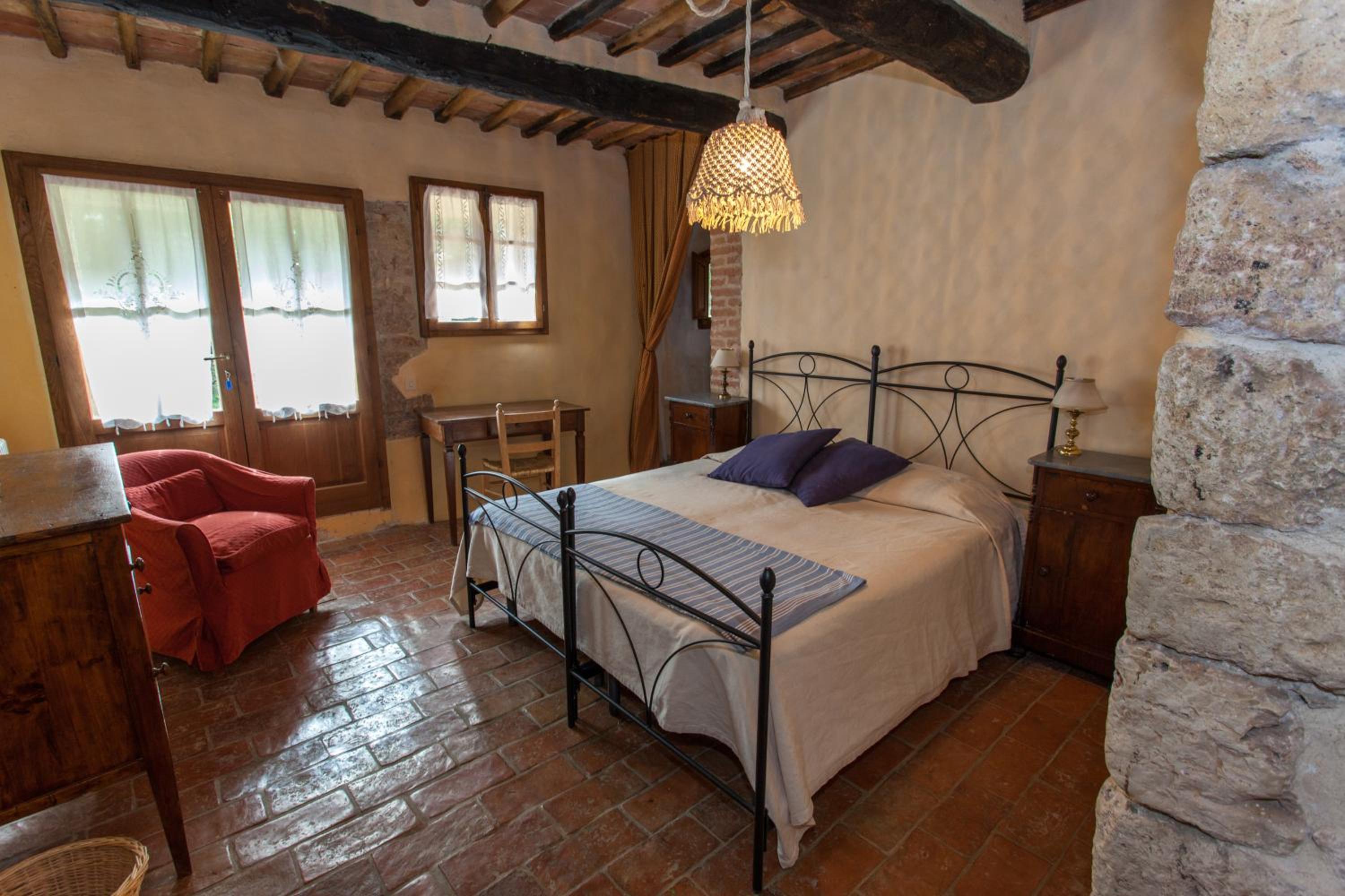 Four-Bedroom House - Separate Building at 0.8 mi from the Main Villa