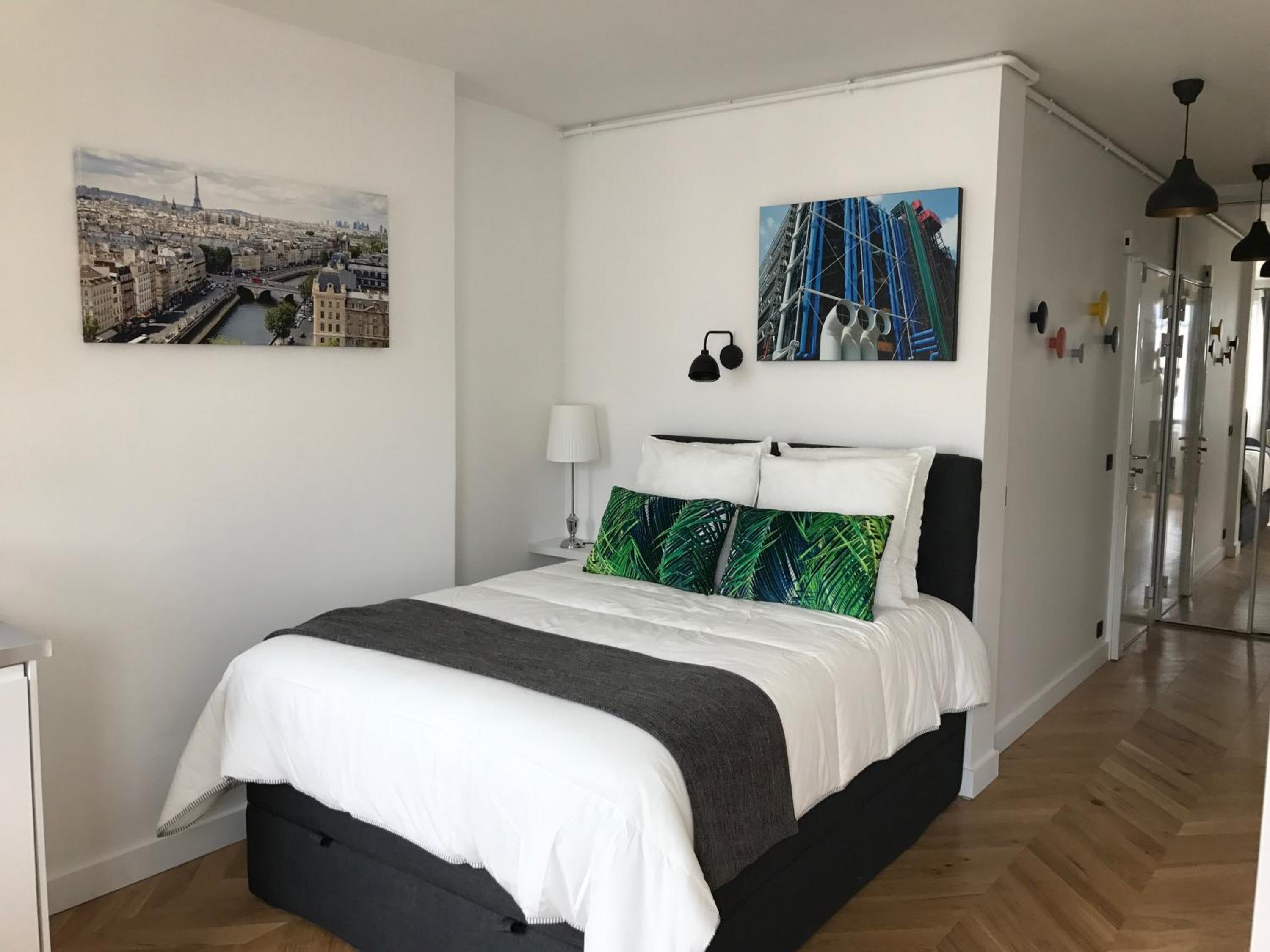 Studio Apartment photo 3