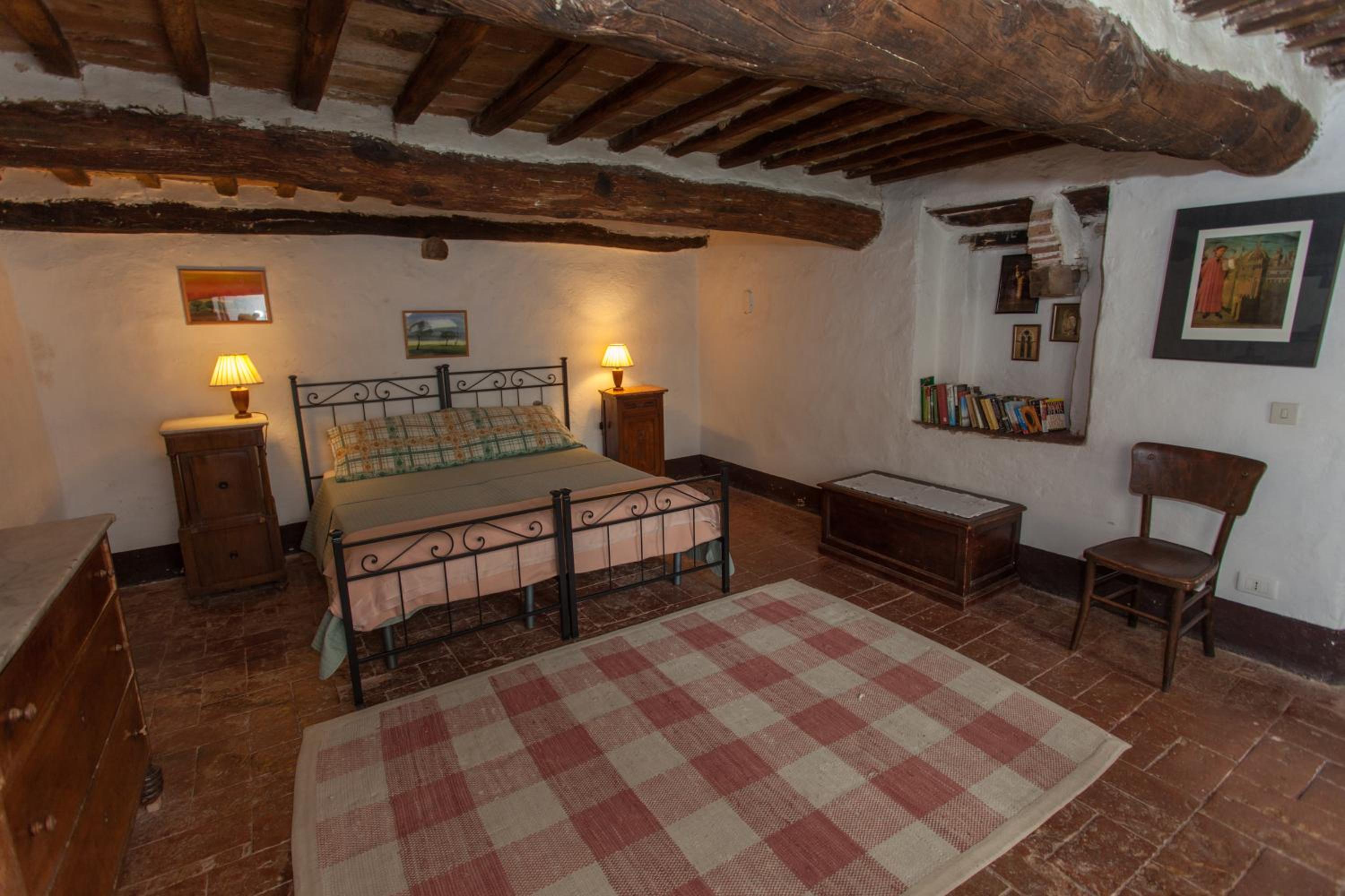 Three-Bedroom House photo 3