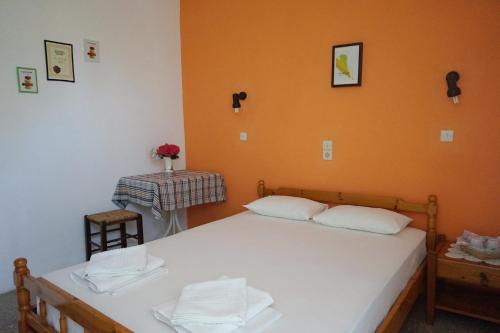 Basic Triple Room