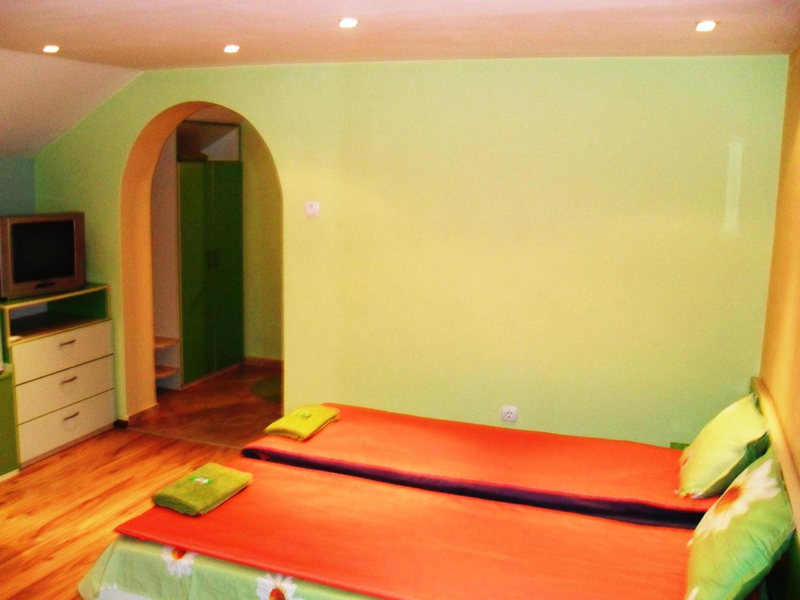 Family Room with Mountain View photo 2