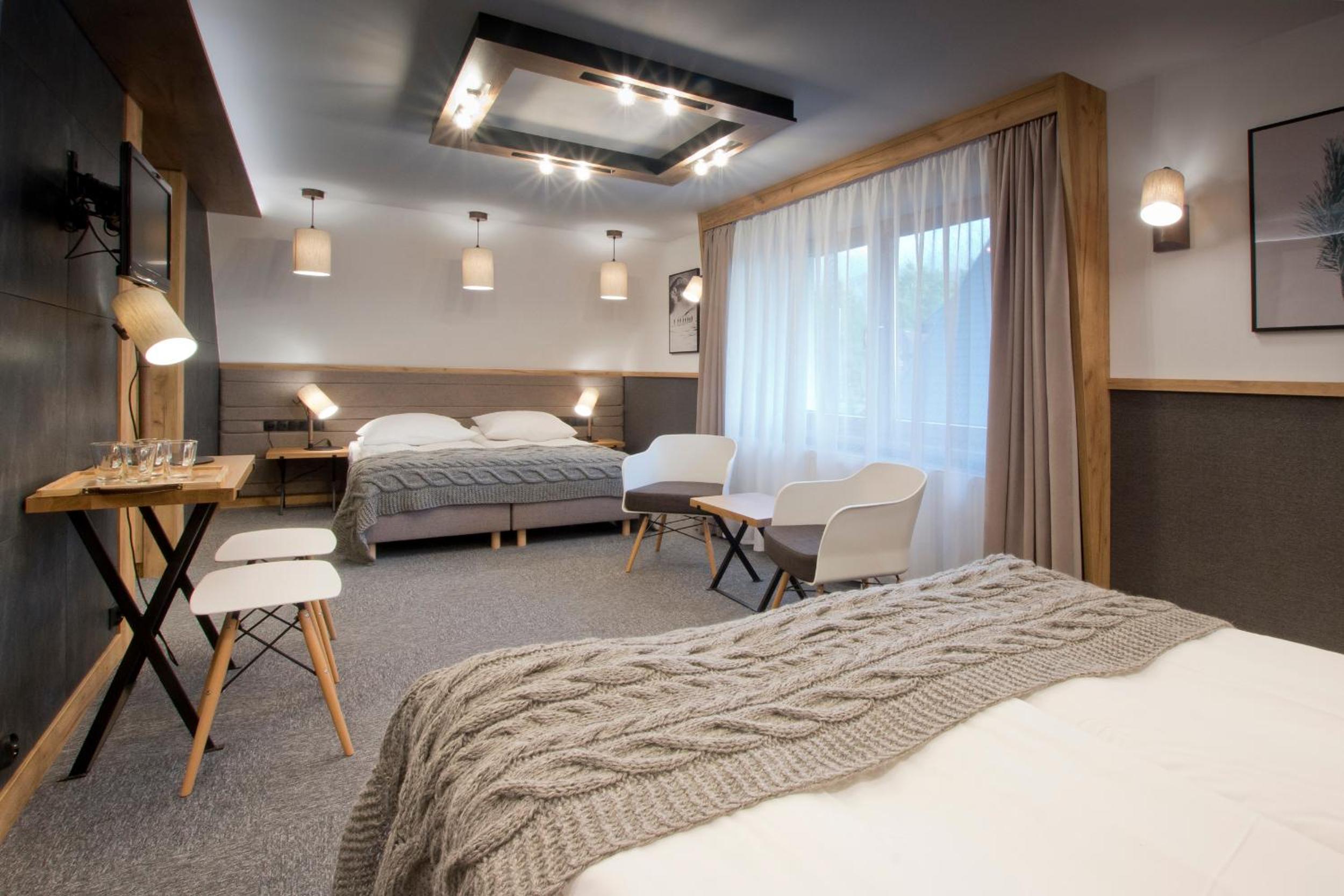 Premium Quadruple Room - Photo 1