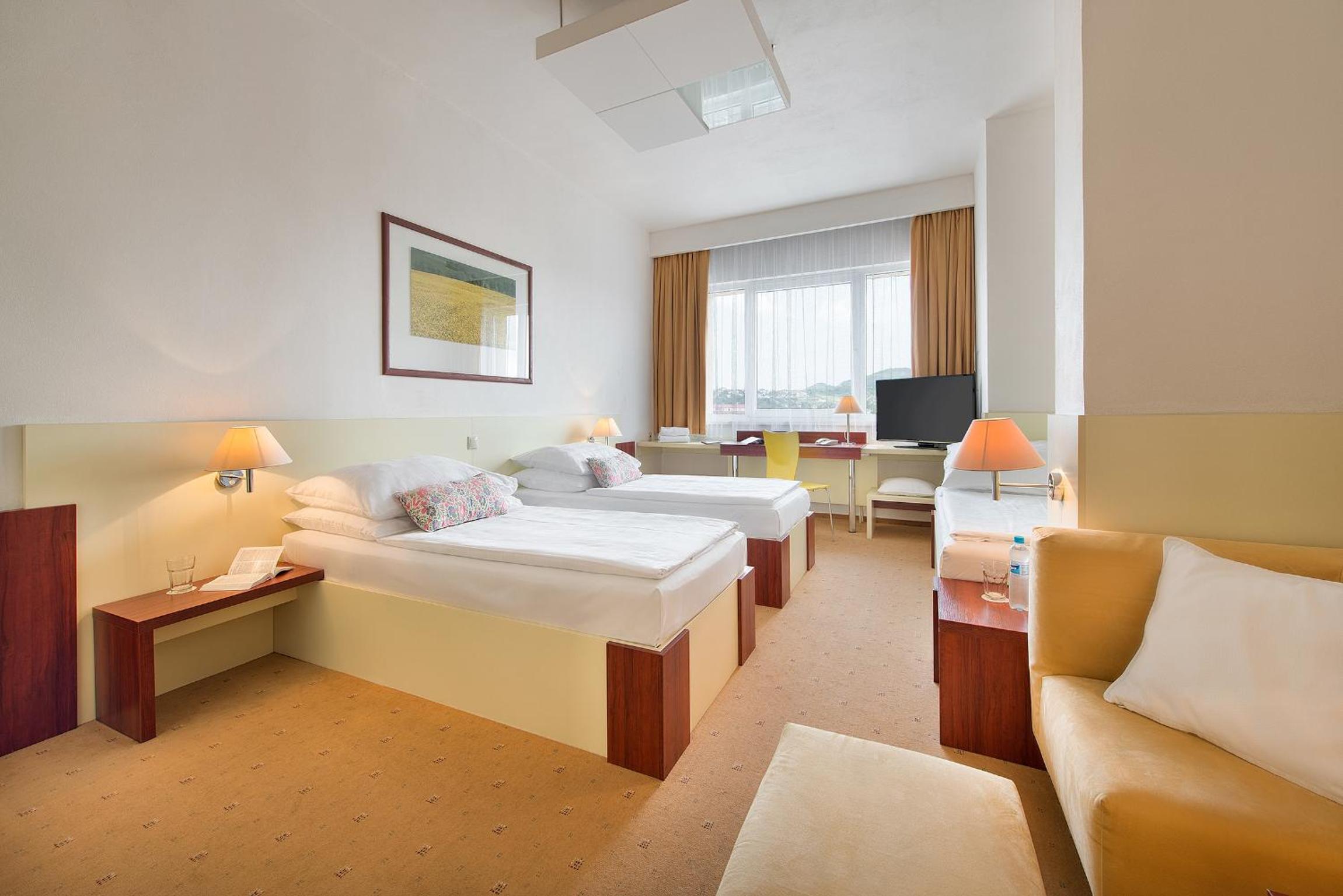 Comfort Triple Room - Photo 6