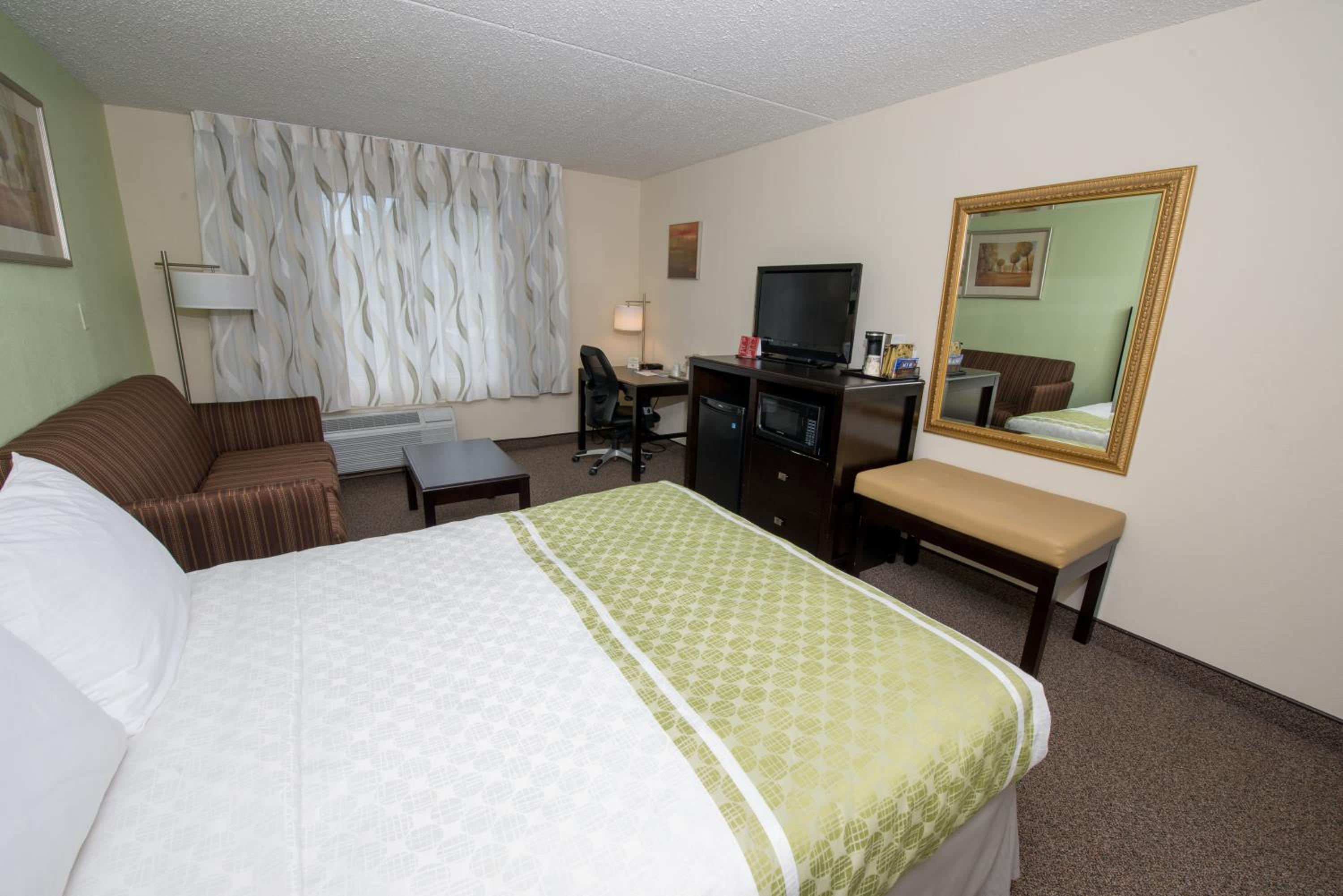 Double Room with Two Double Beds - Photo 3