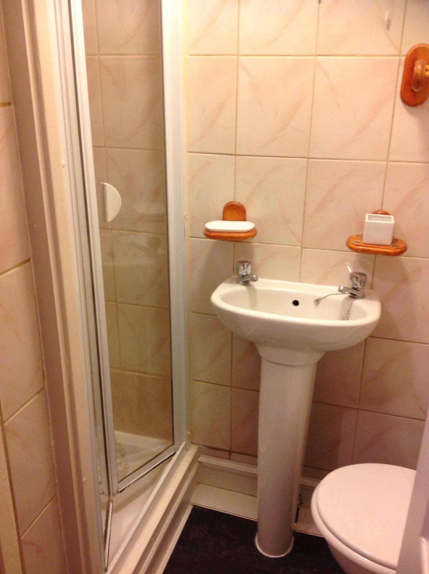 Single Room photo 2