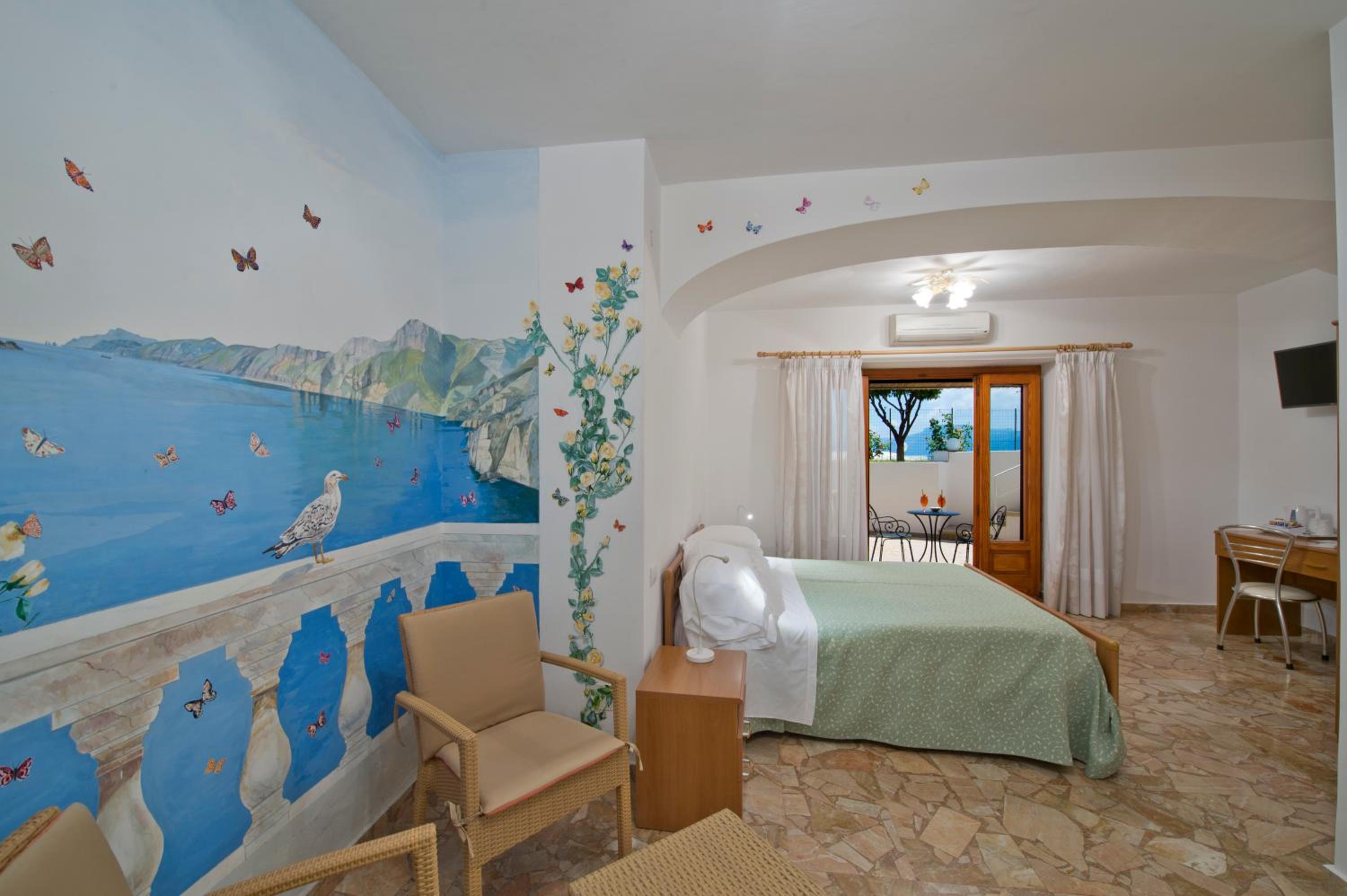 Standard Double Room - Photo 7