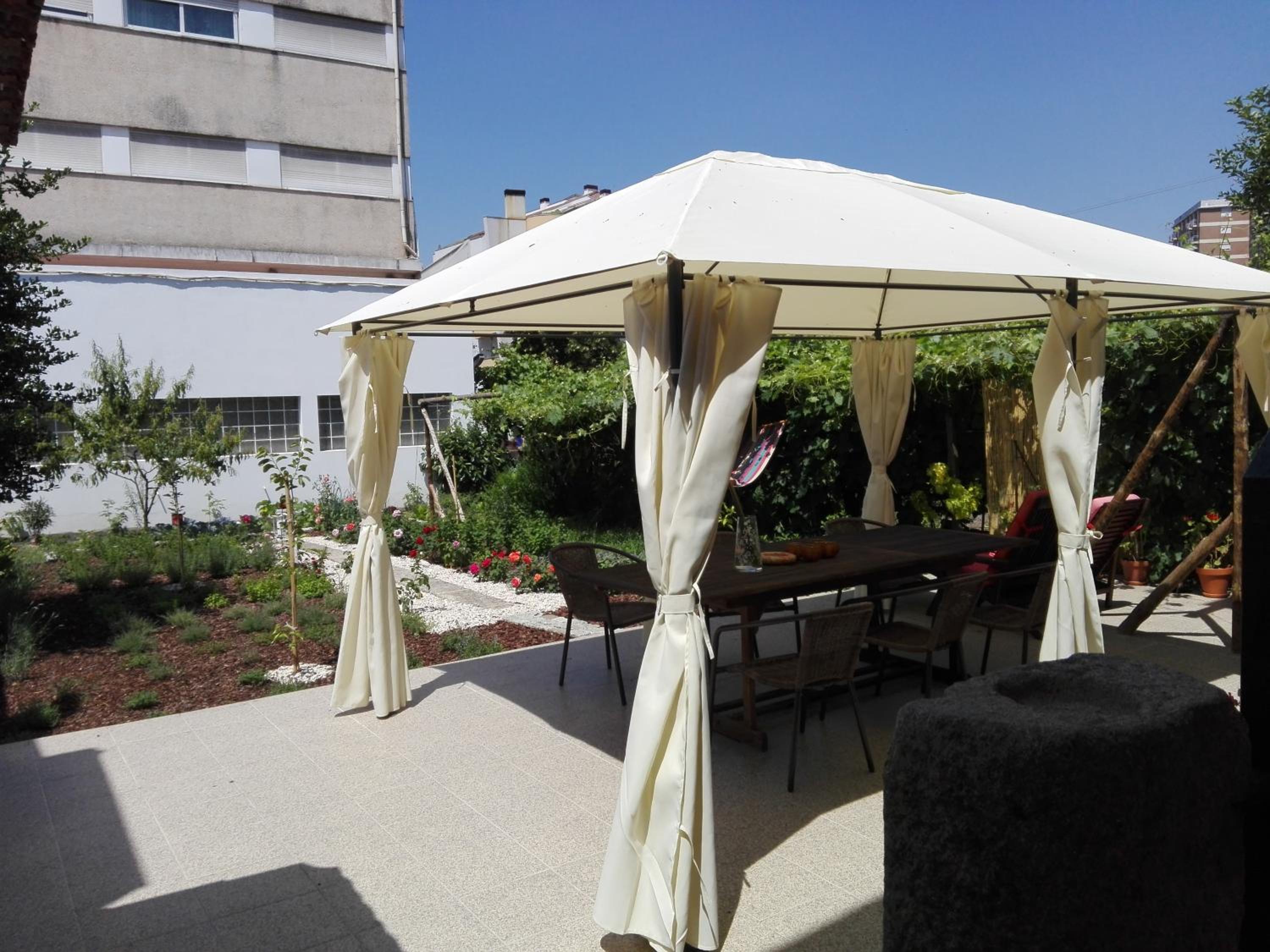 Apartment with Garden View - Photo 35