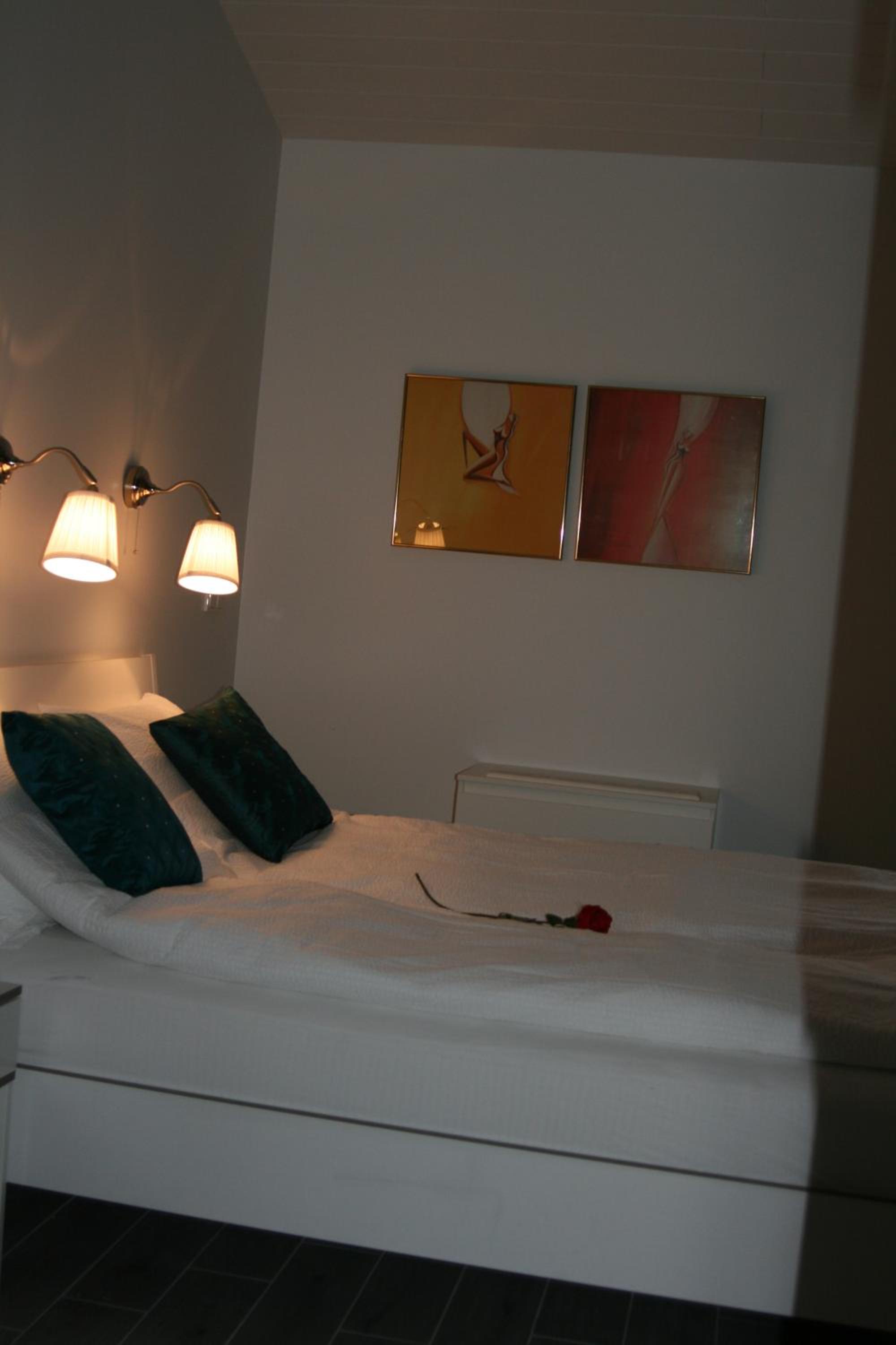 Studio (3 Adults) - Photo 16