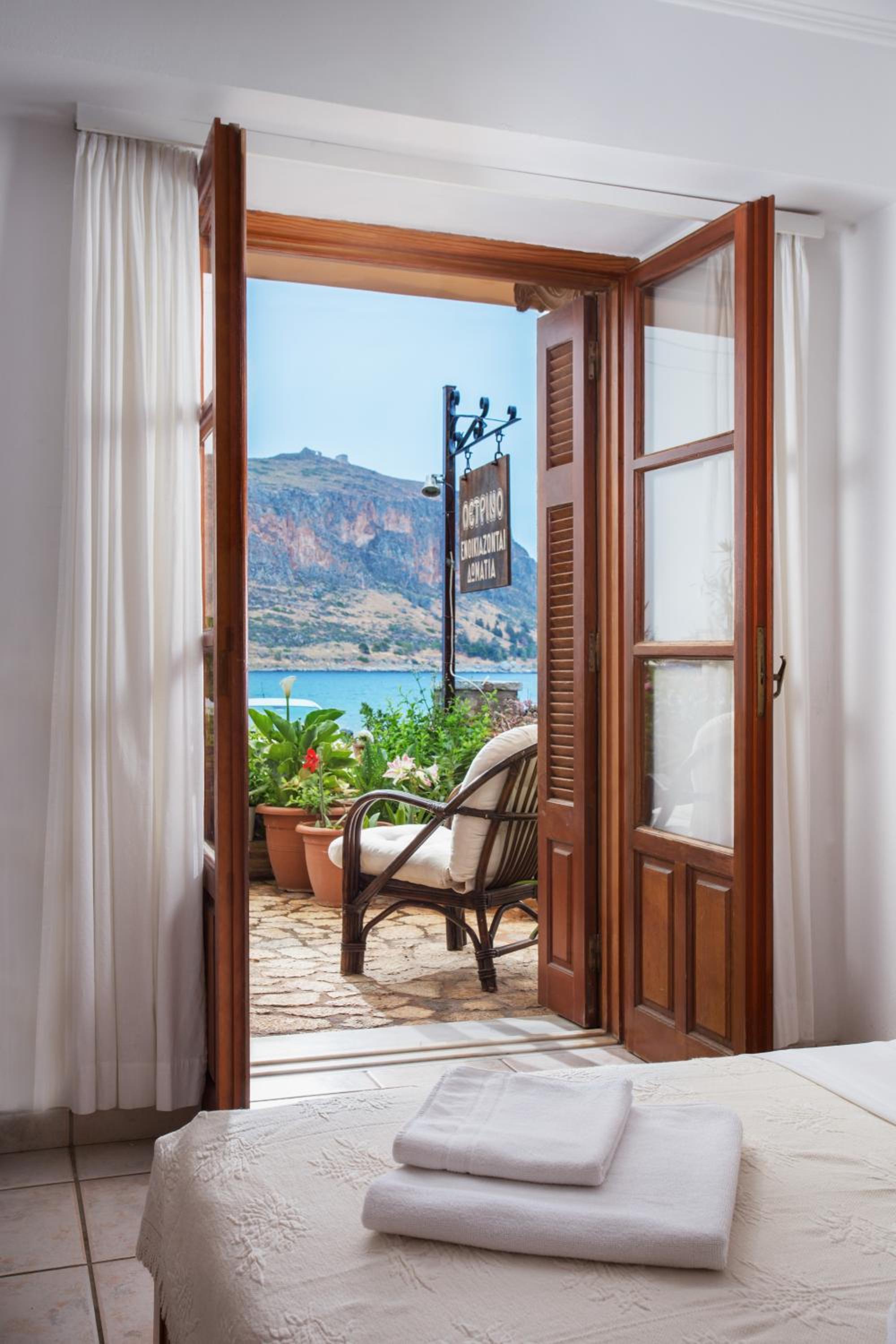 Superior Double or Twin Room with Sea View - Photo 8