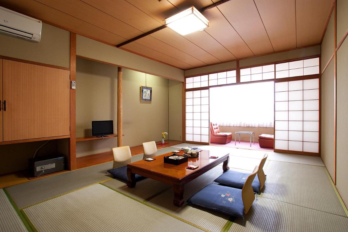 Japanese-Style Standard Room - Photo 3
