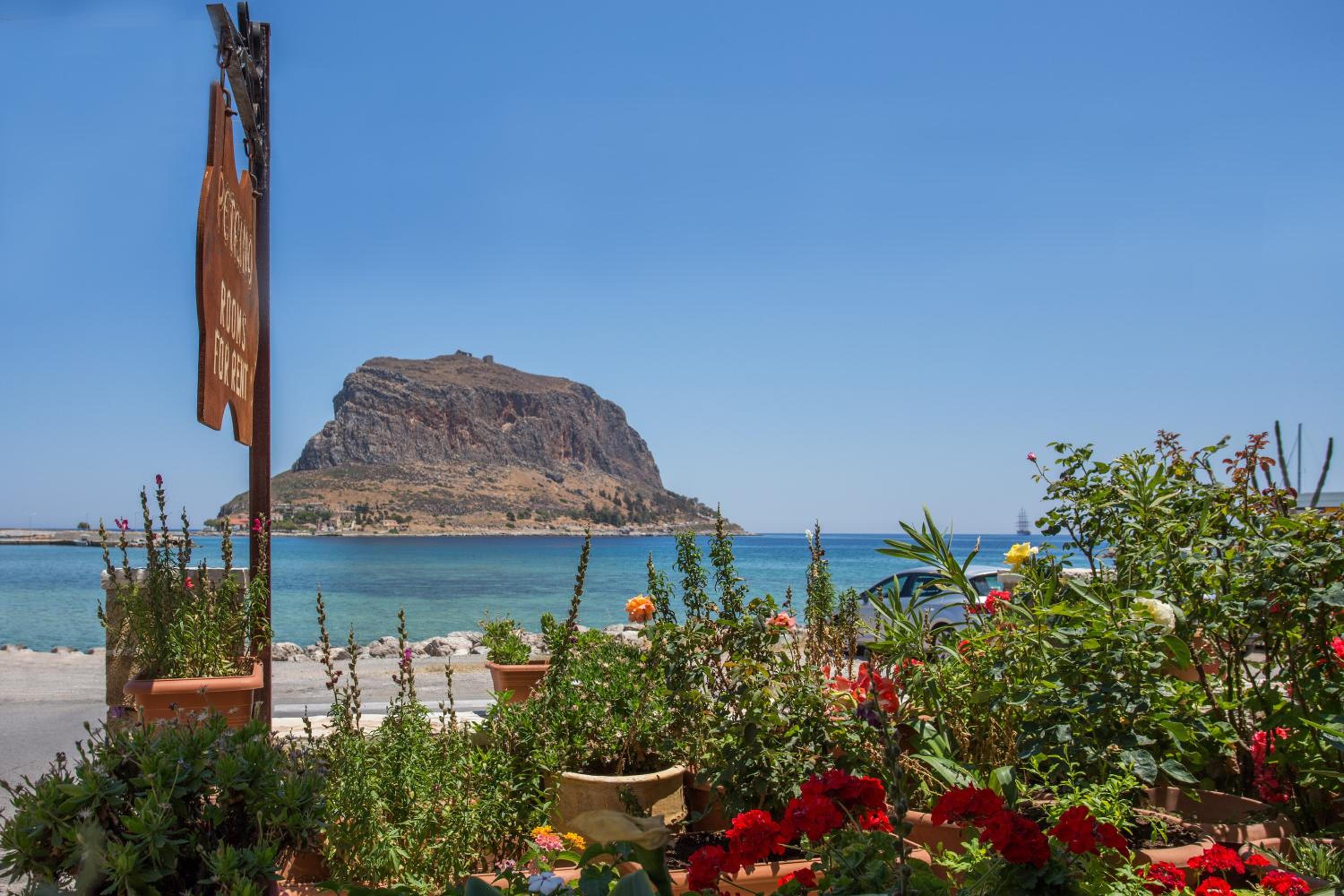 Superior Double or Twin Room with Sea View - Photo 6
