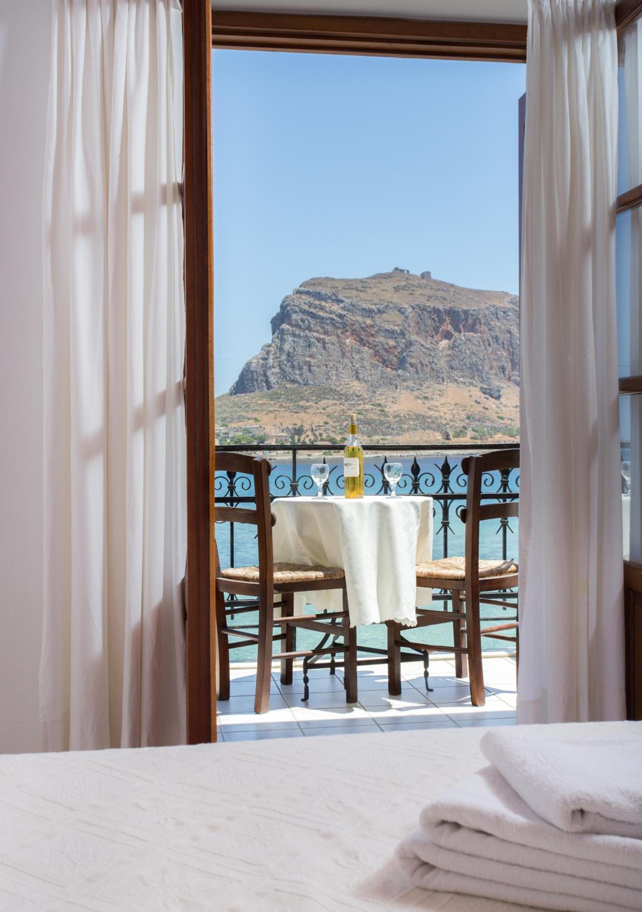 Superior Double or Twin Room with Sea View - Photo 11