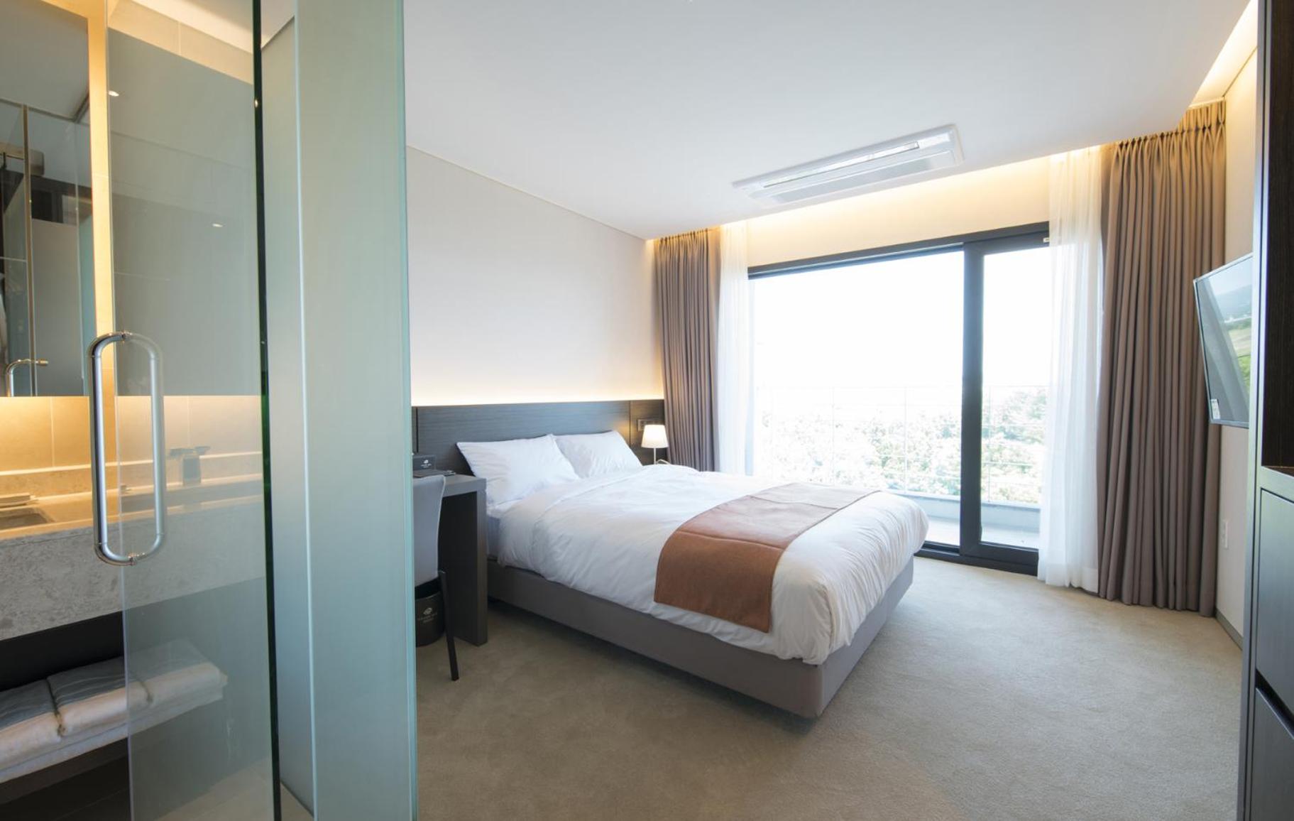 Standard Double Room - Photo 1