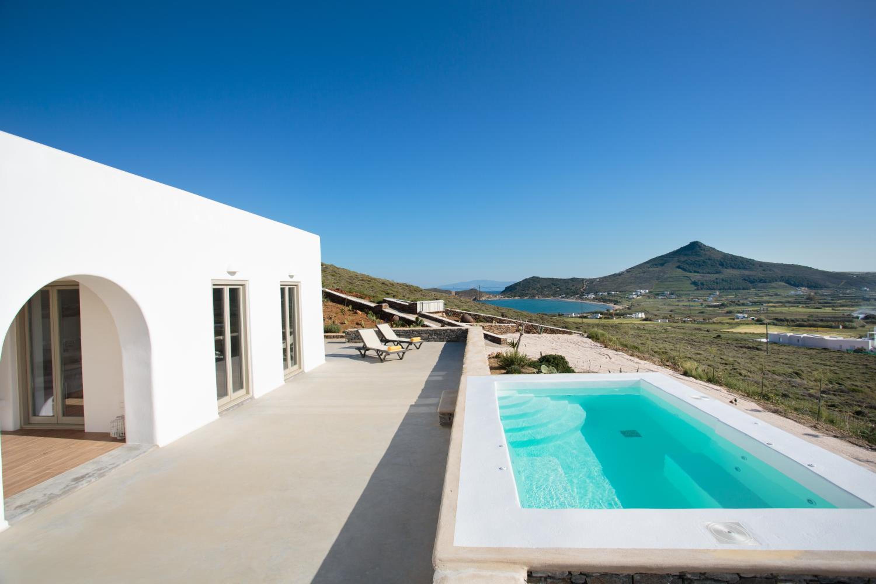 Villa 2 photo 3
