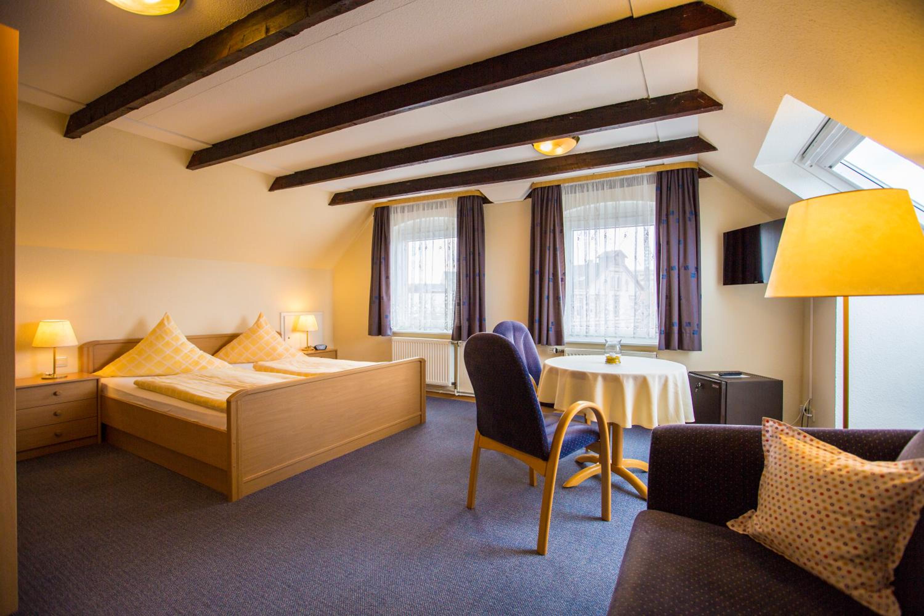 Large Double Room photo 3