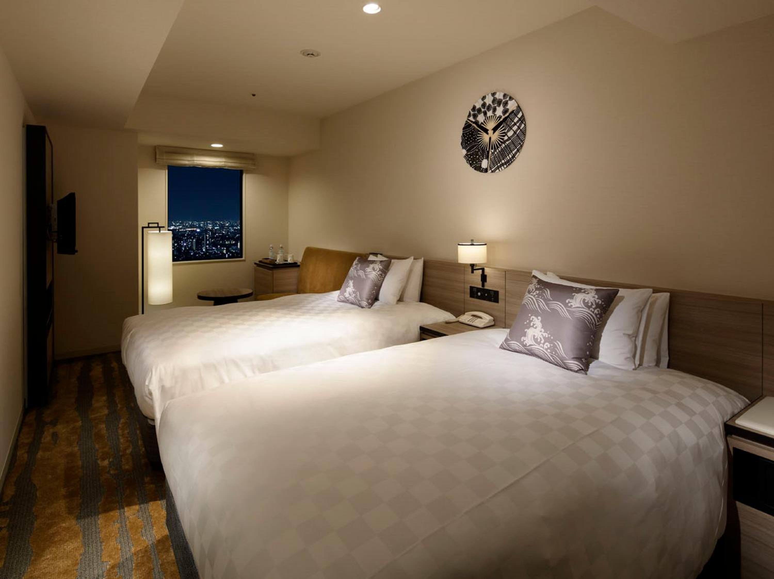 Twin Room - Non-Smoking 33-36th Floor photo 2