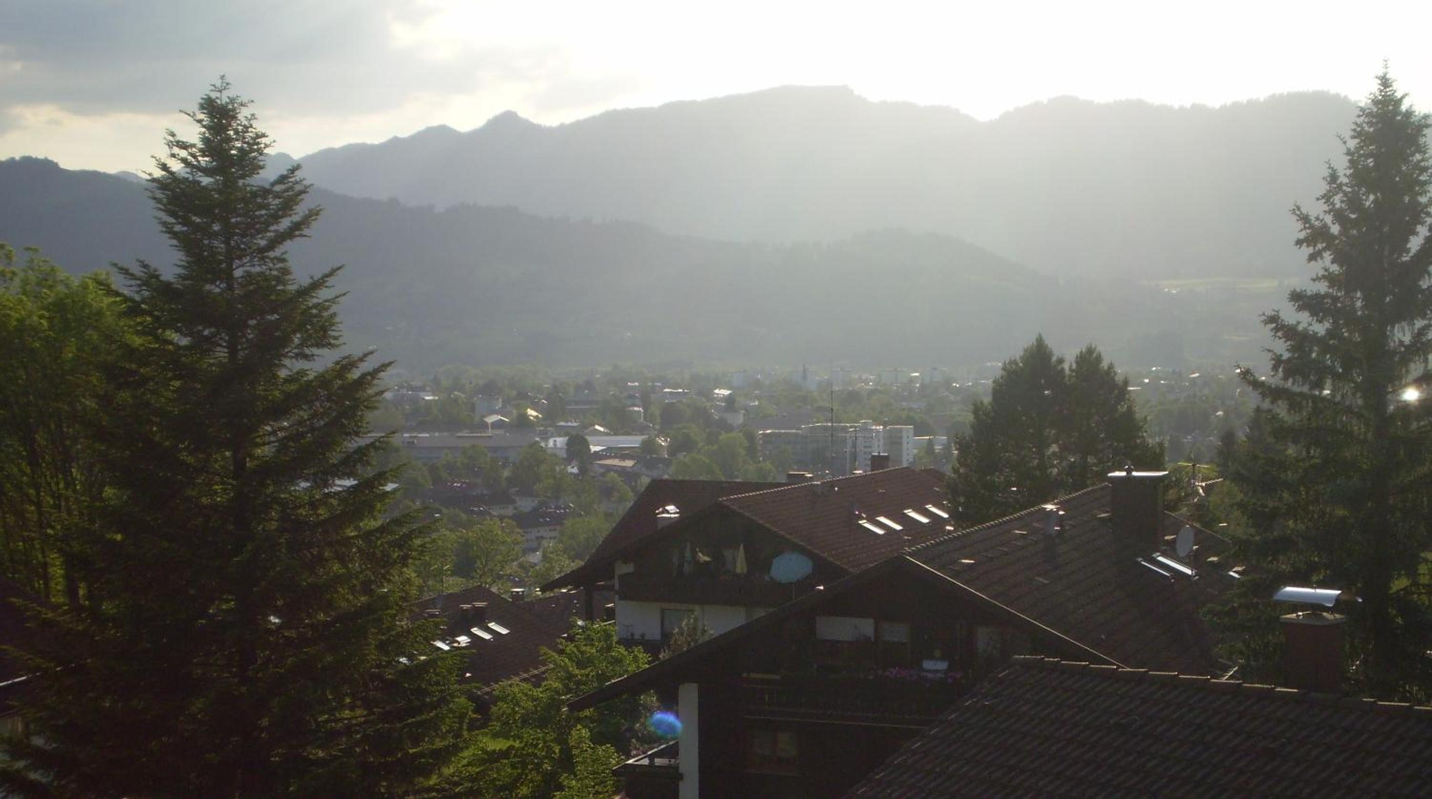 Apartment with Mountain View photo 2