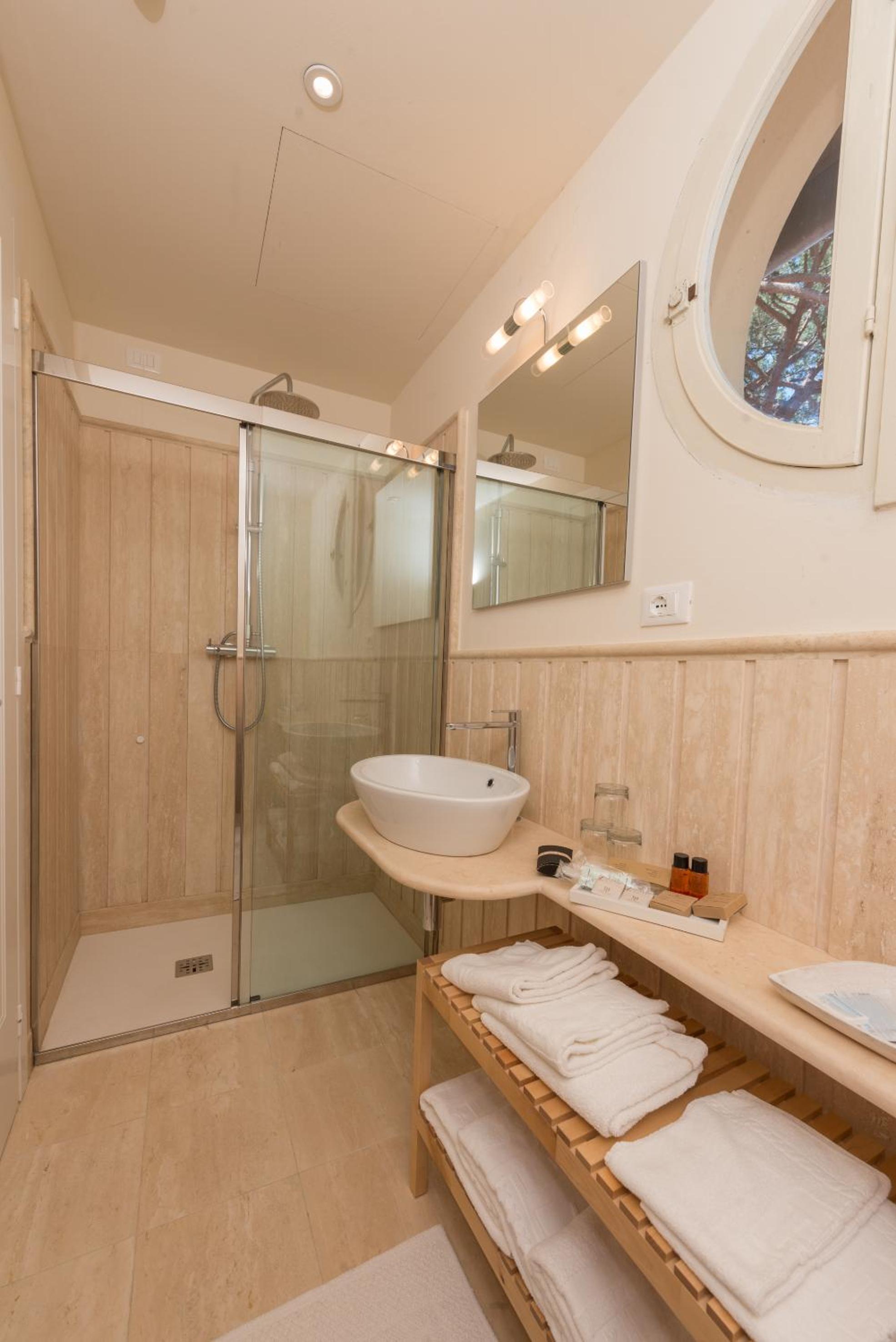 Superior Double Room - Photo 7