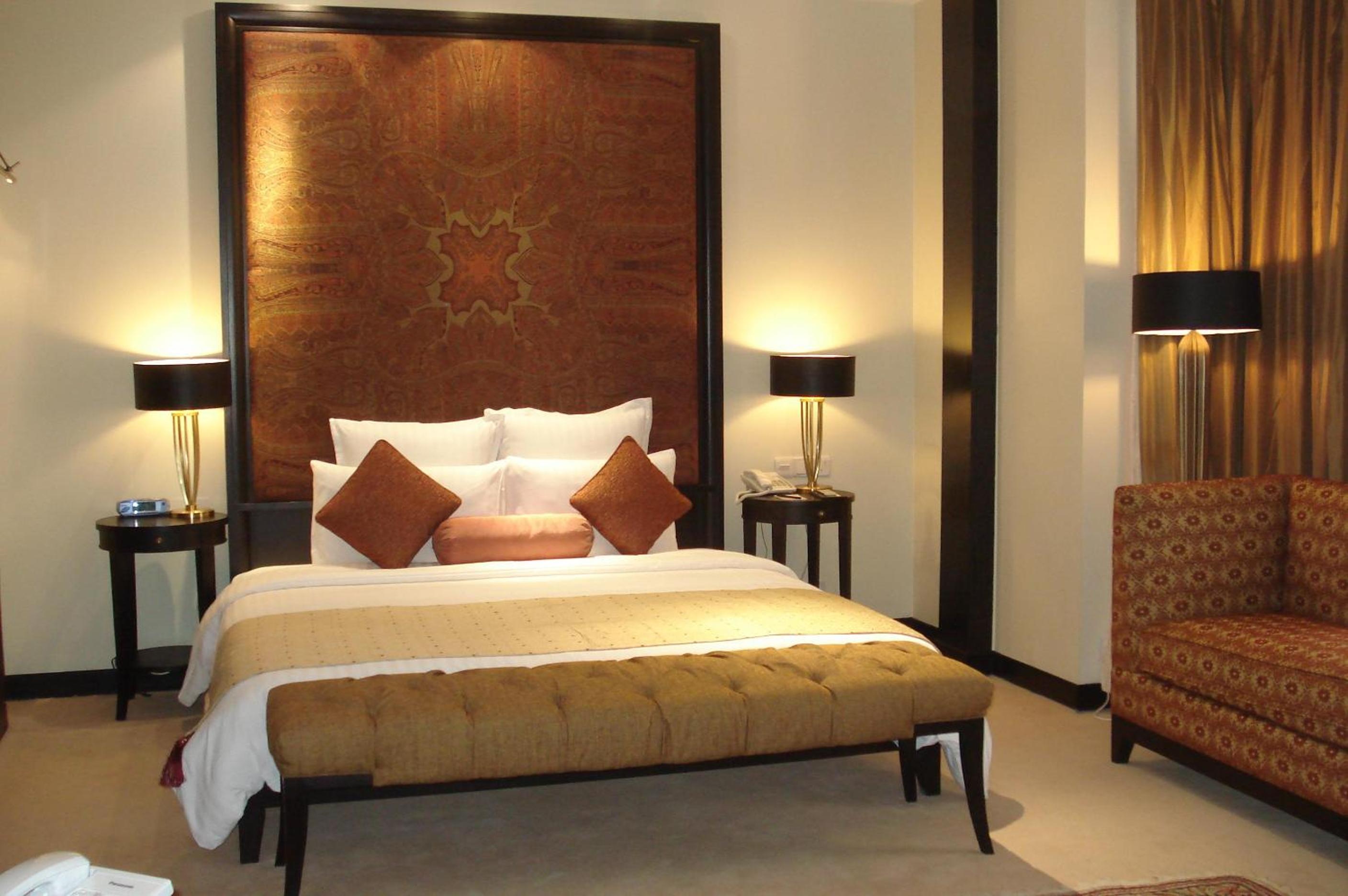 Deluxe King Room photo 1