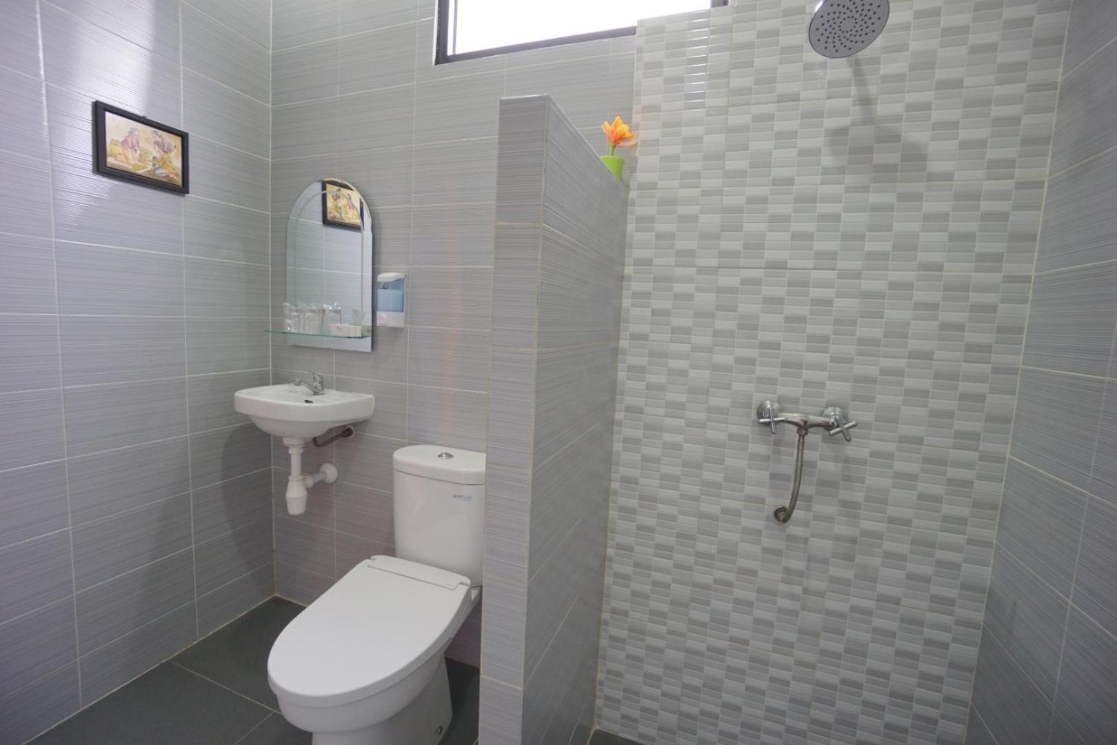 Standard Twin Room - Photo 5
