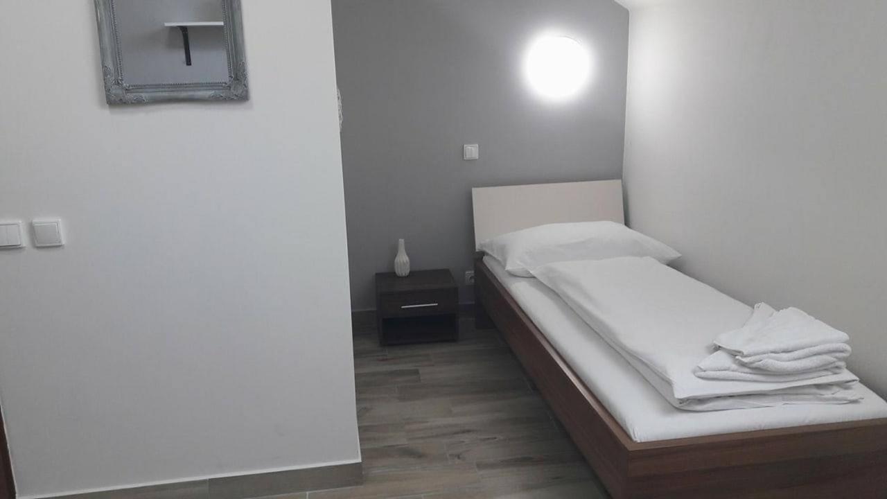 Single Room with Shower photo 1