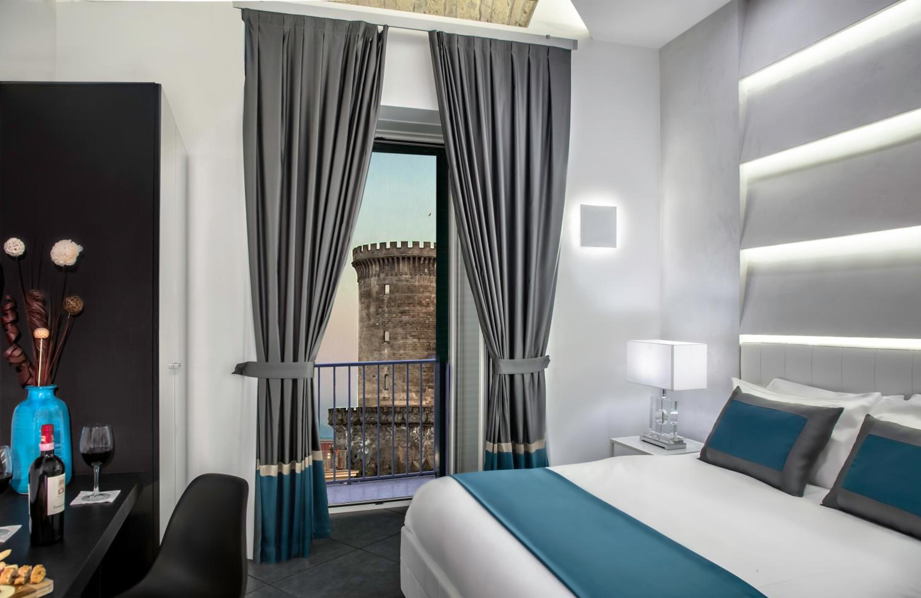 Superior Room with Spa Bath and Castle View  photo 1