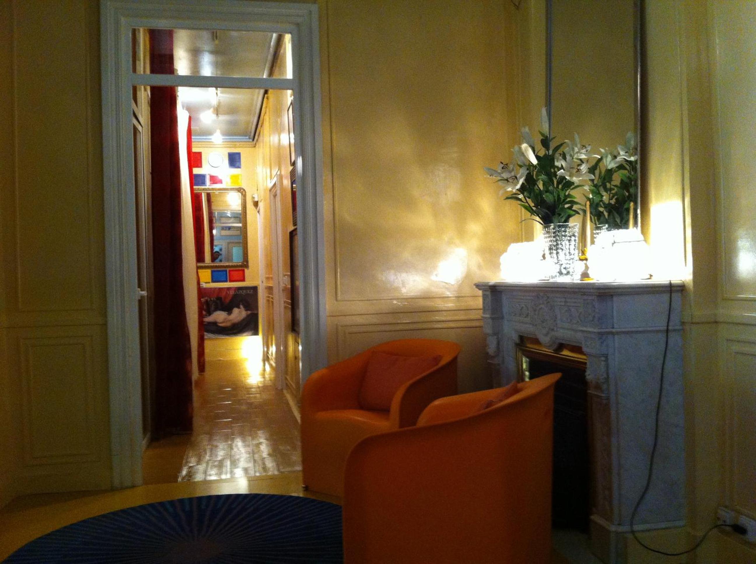 Triple Room with Balcony thumbnail 6