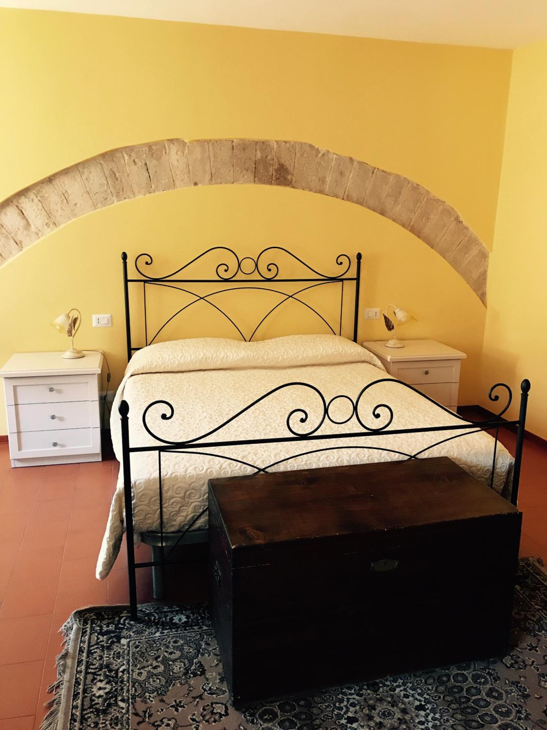 Double Room with Private Bathroom - Photo 8