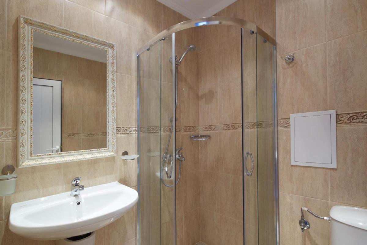 Standard Triple Room with Sea View - Photo 5