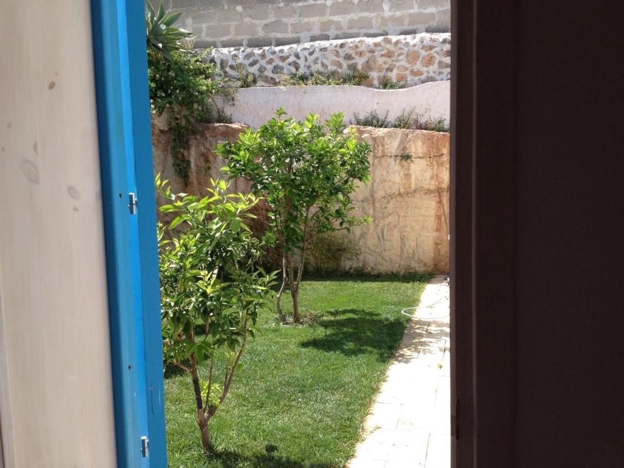 Double Room with Garden View - Photo 16