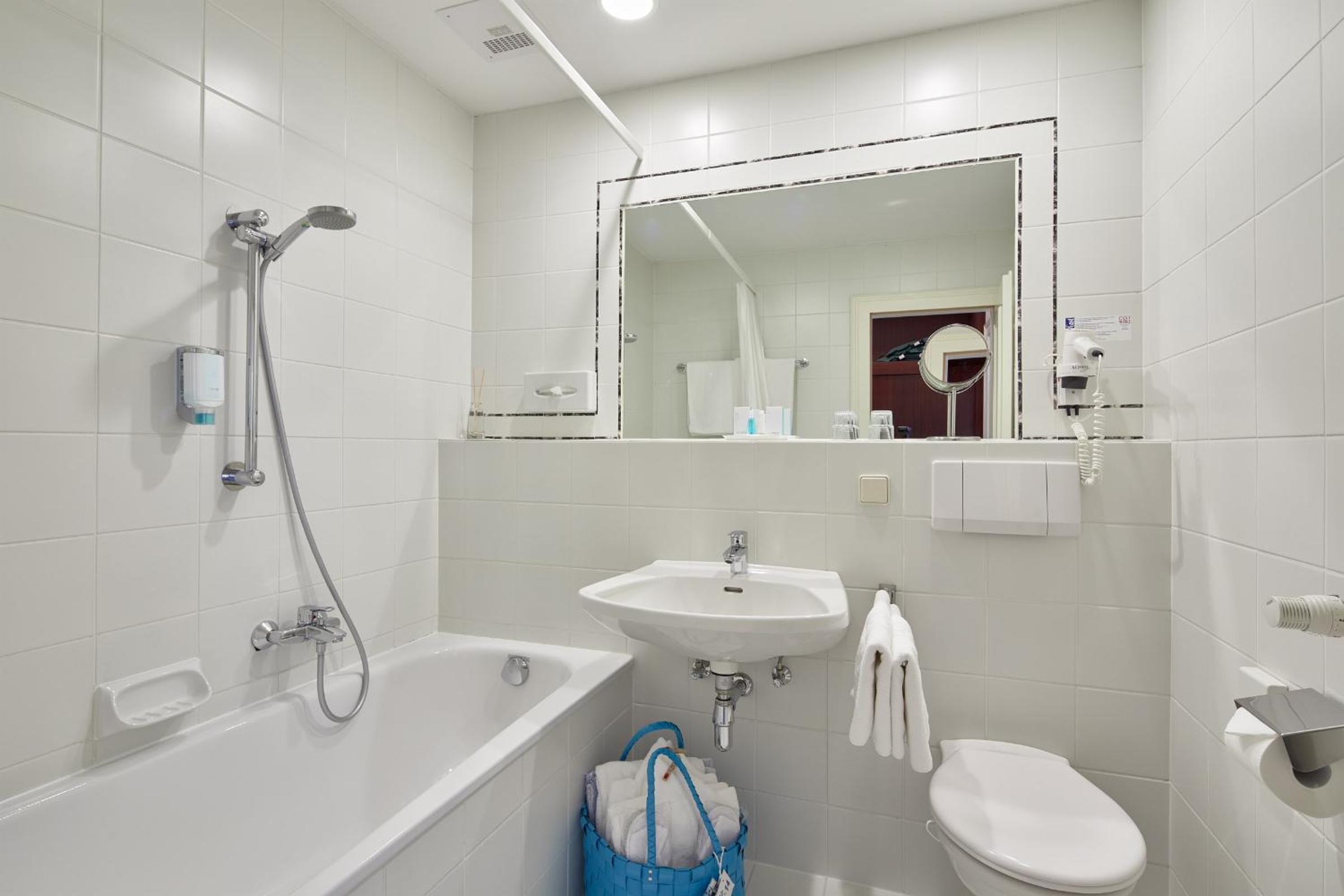 Superior Double Room Lake Side photo 2