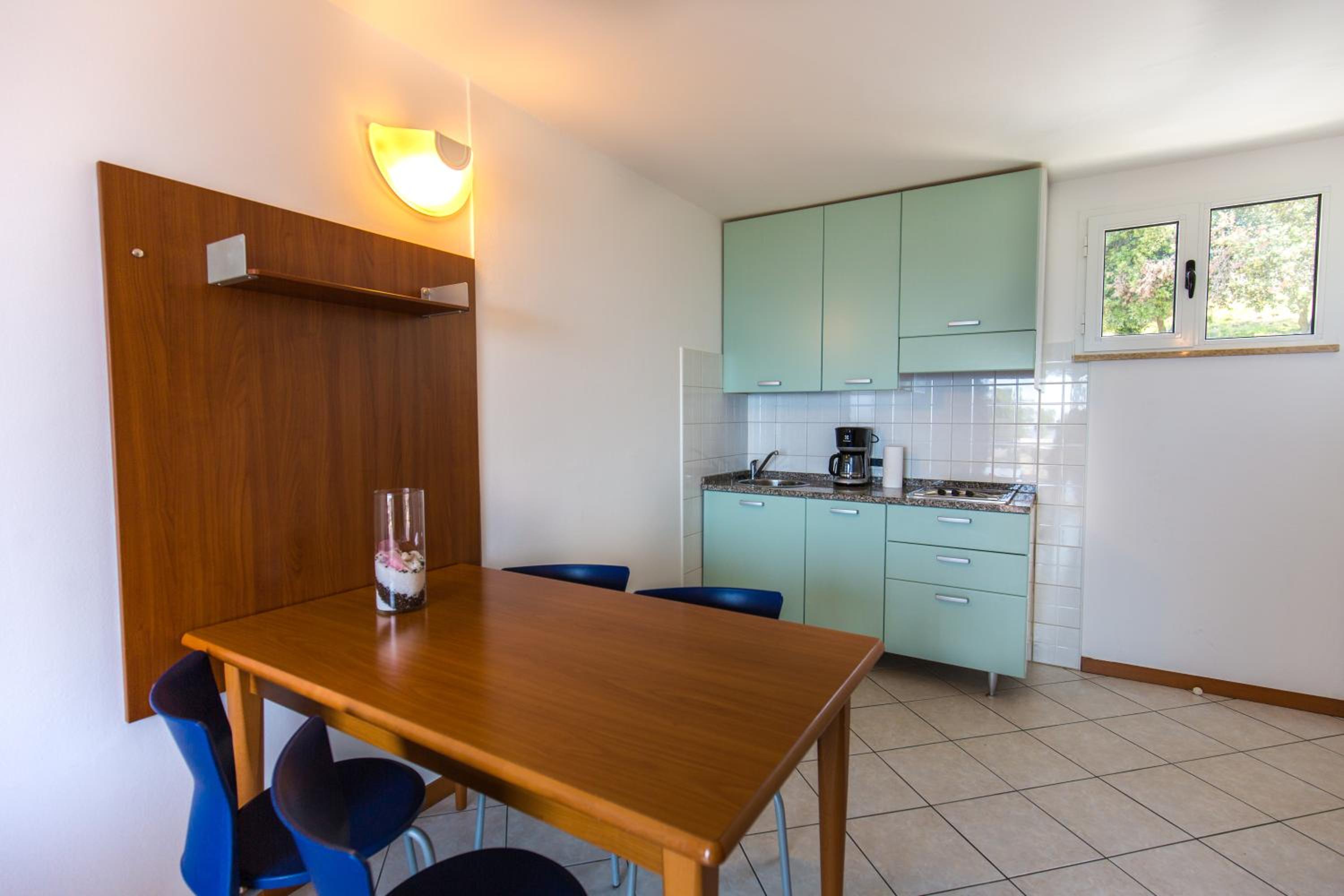 One-Bedroom Apartment with Balcony and Sea View (4 Adults)  photo 2