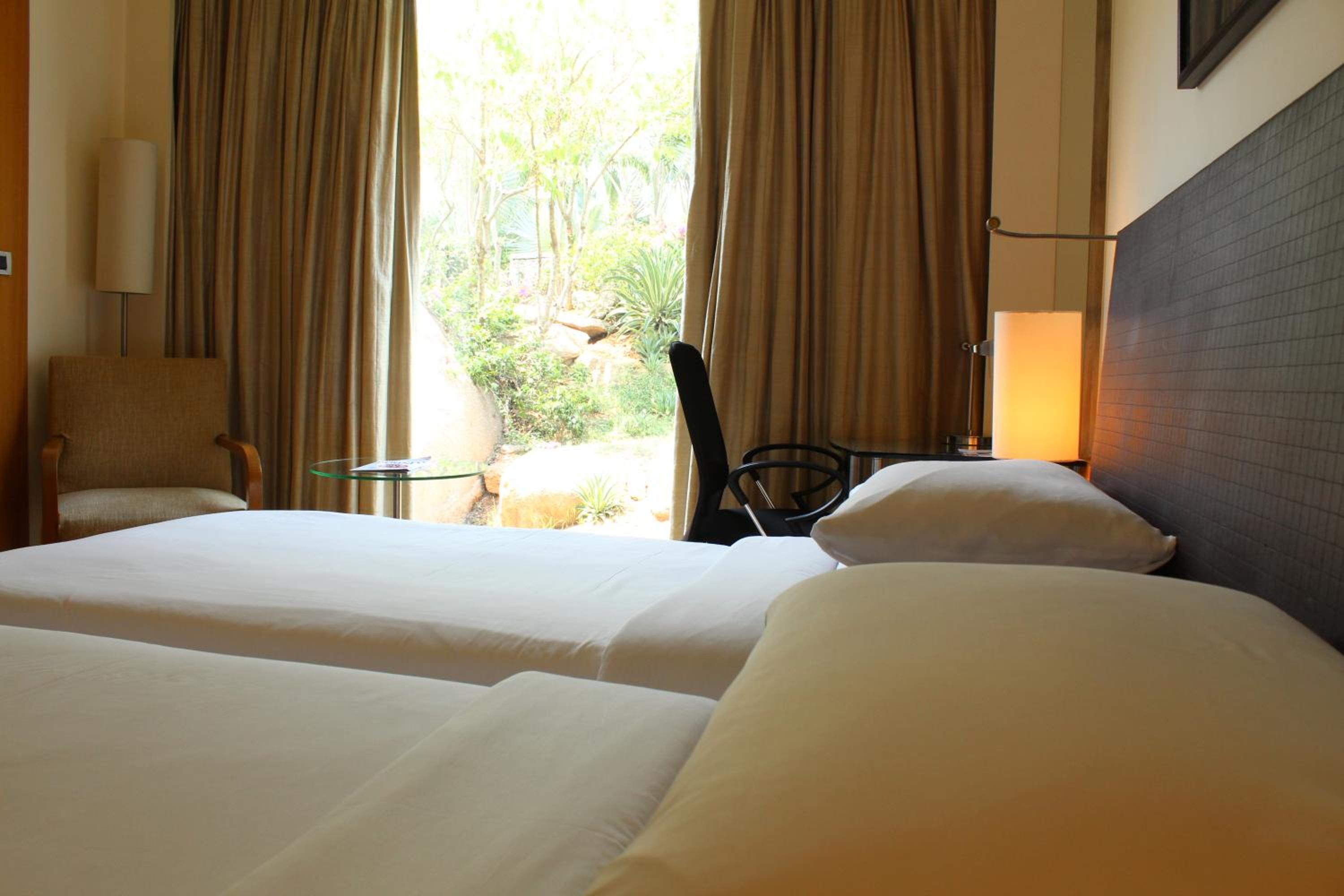 Twin Room - Photo 4