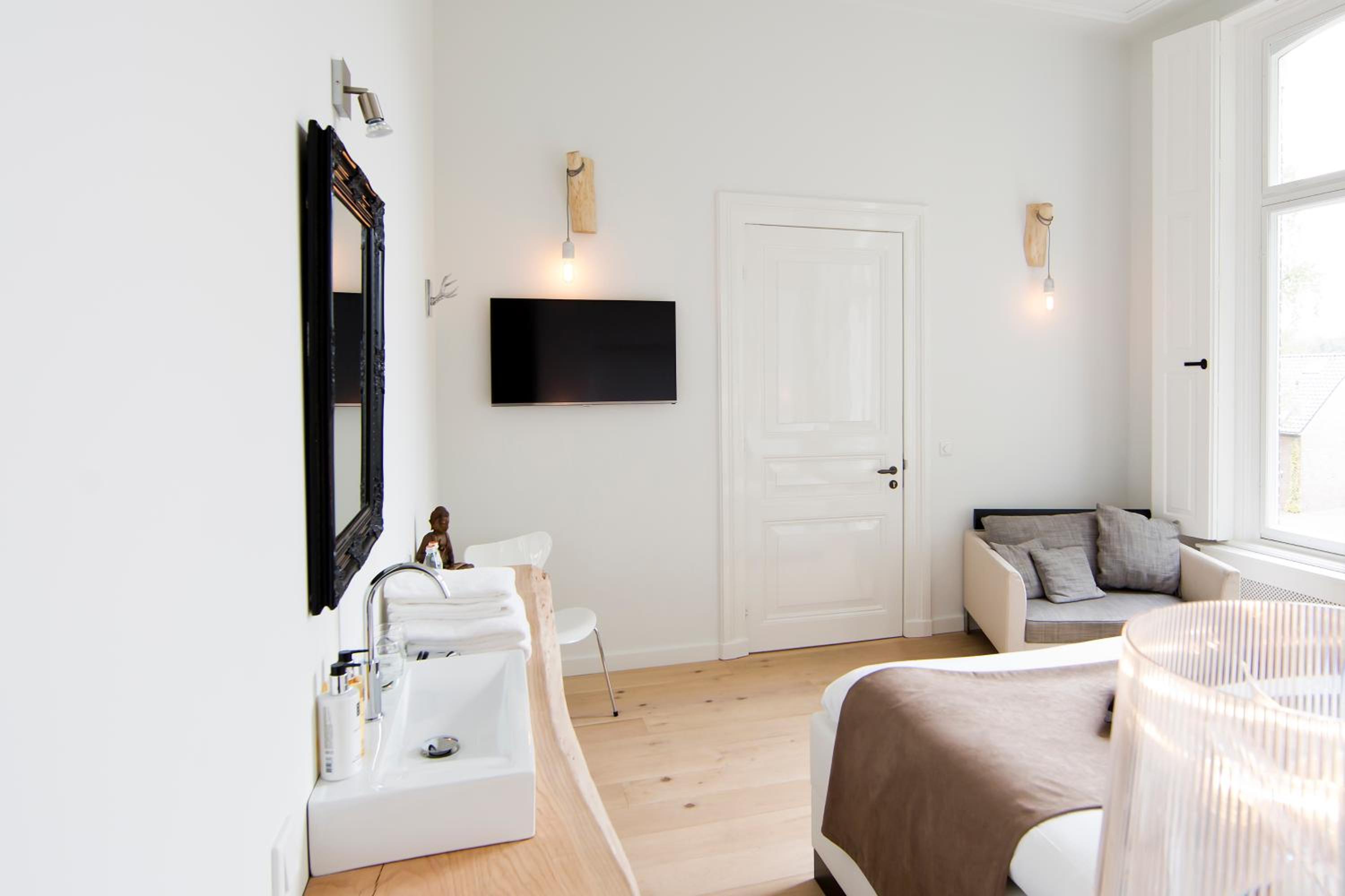 Deluxe Double Room photo 2