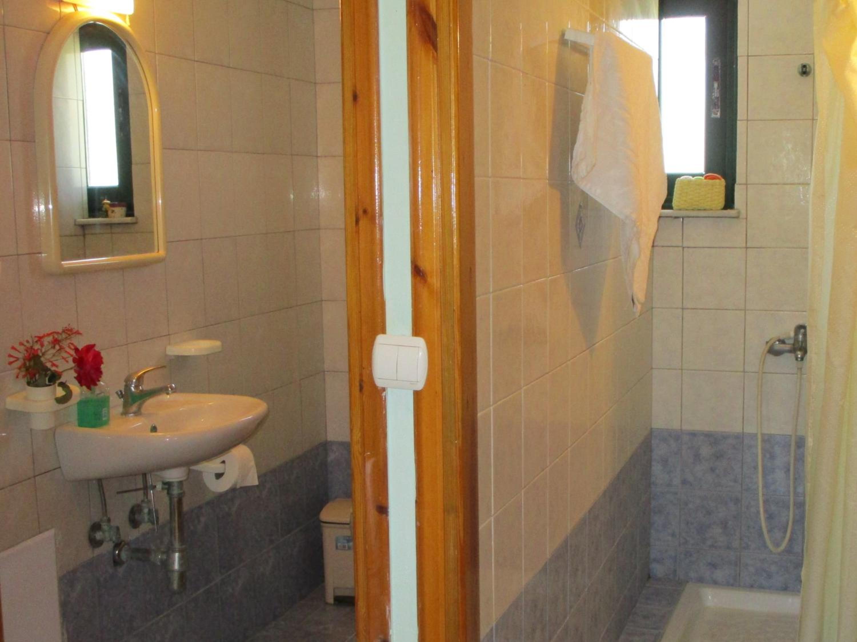 Apartment - Ground Floor photo 3