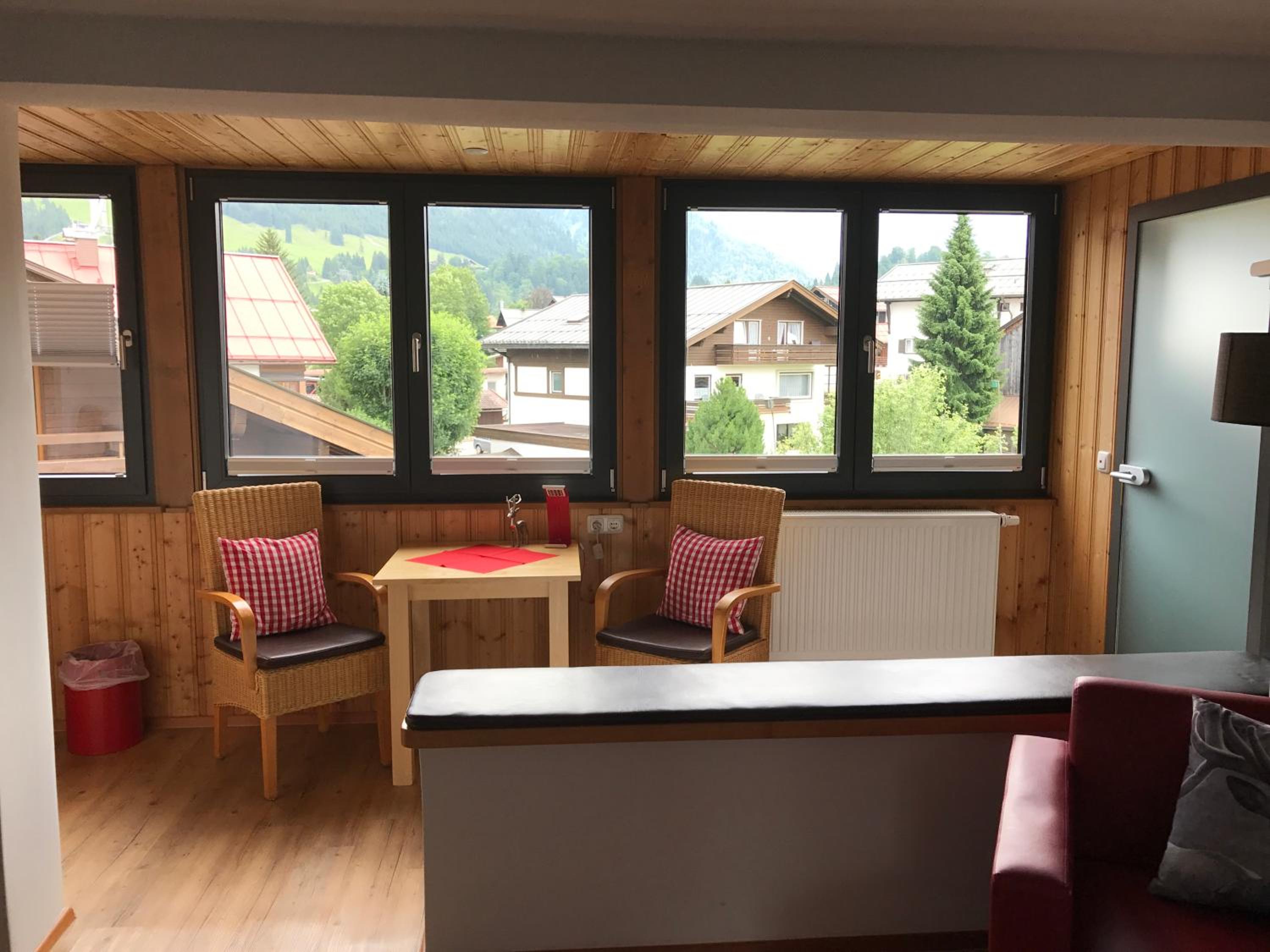 Deluxe Double Room with Balcony photo 2