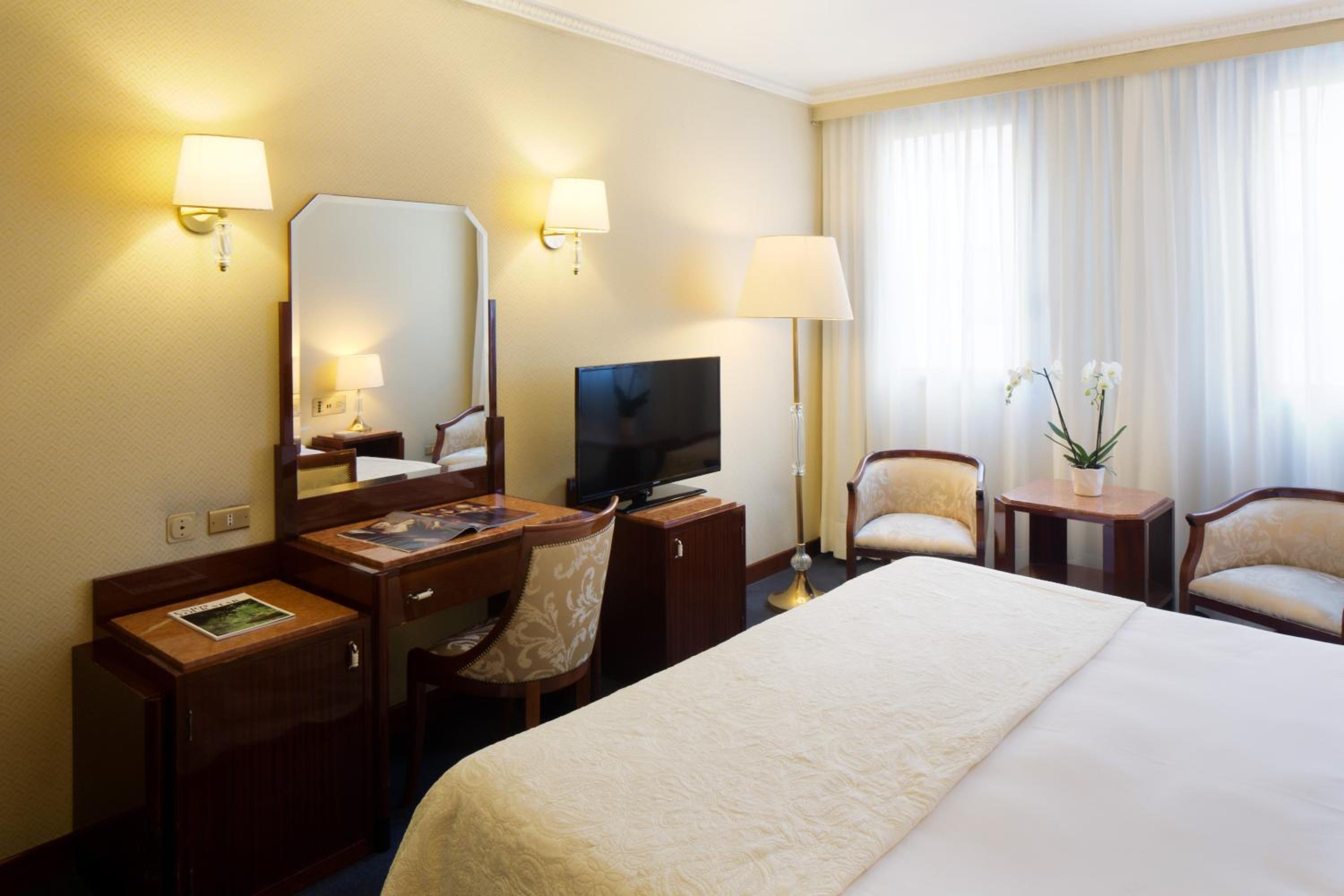 Superior Double Room - Photo 2