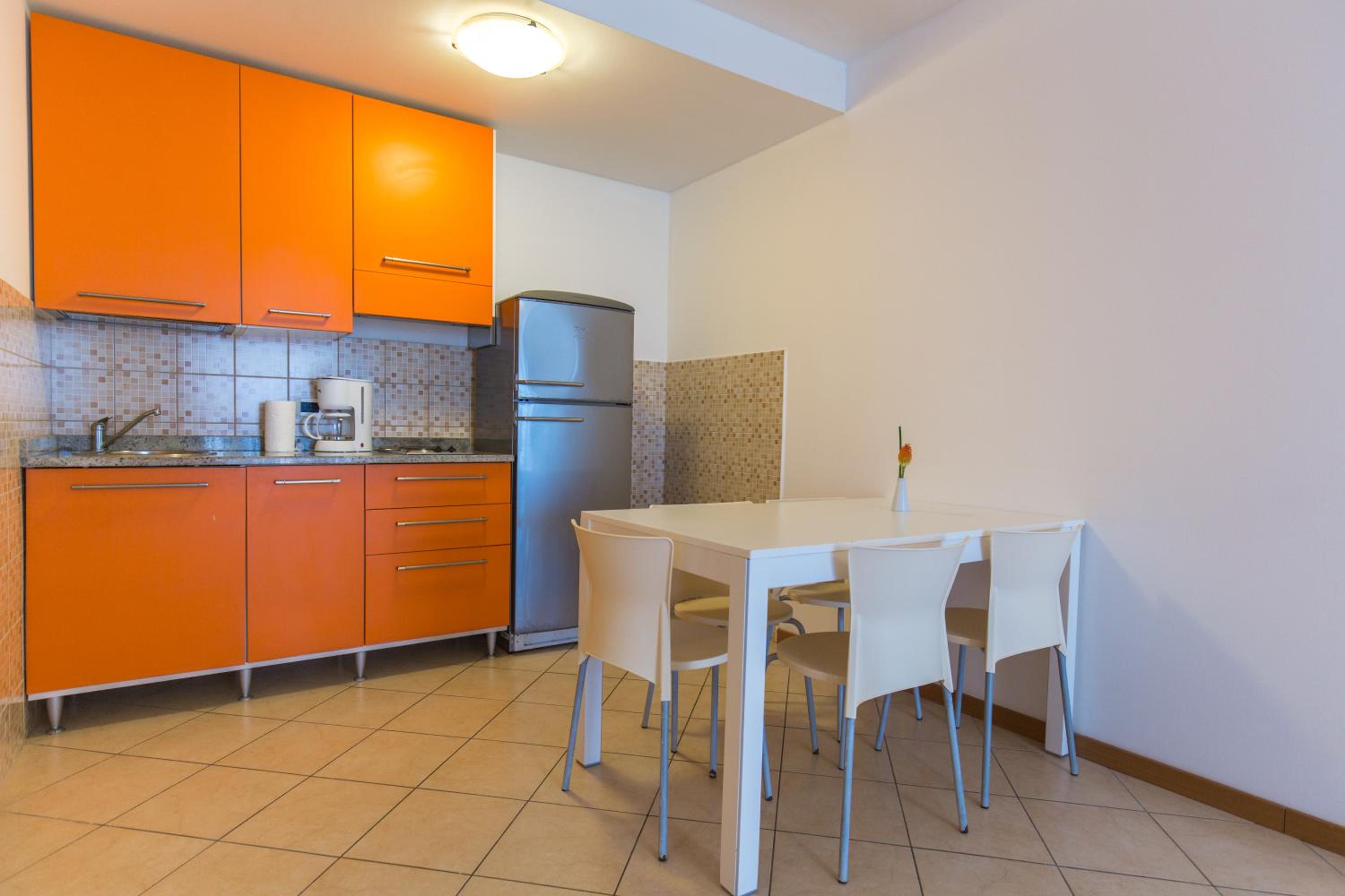 One-Bedroom Apartment with Balcony (5 Adults) photo 3