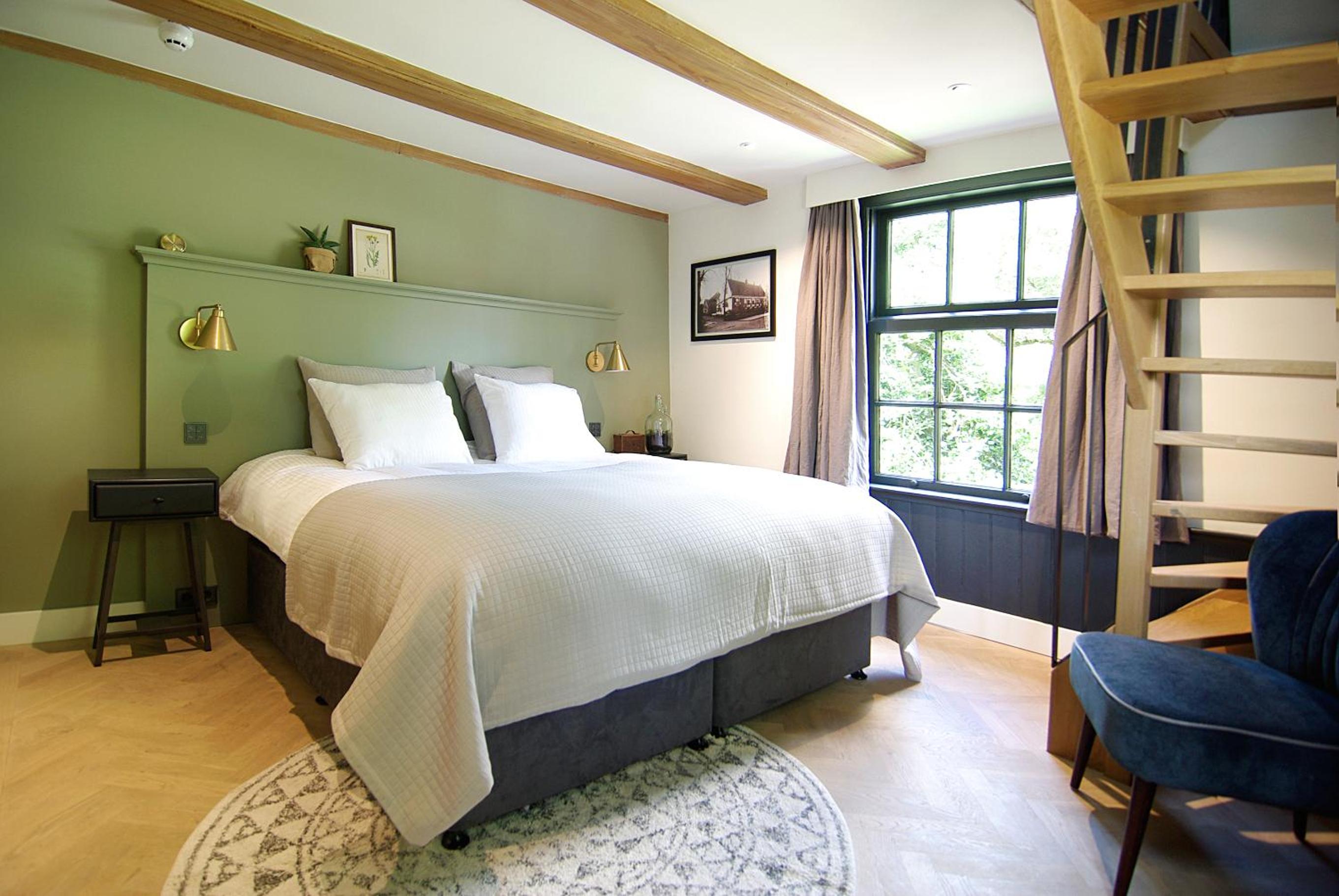 Suite with Bath photo 1