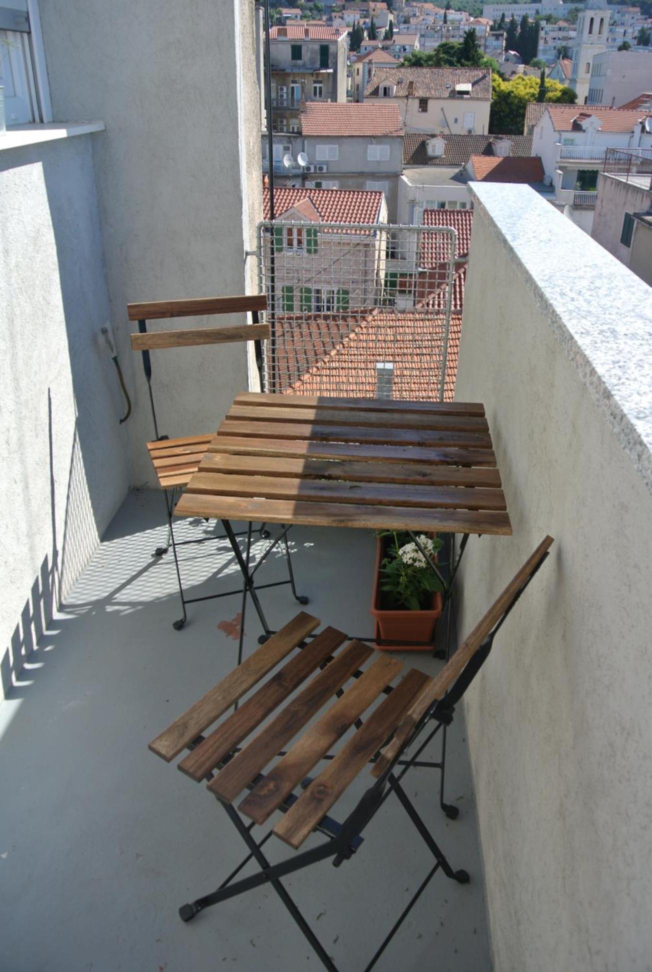 One-Bedroom Apartment - Photo 15