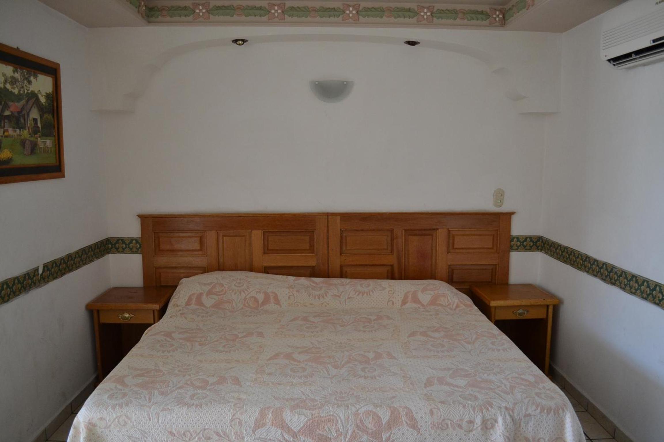 Double Room - Photo 2