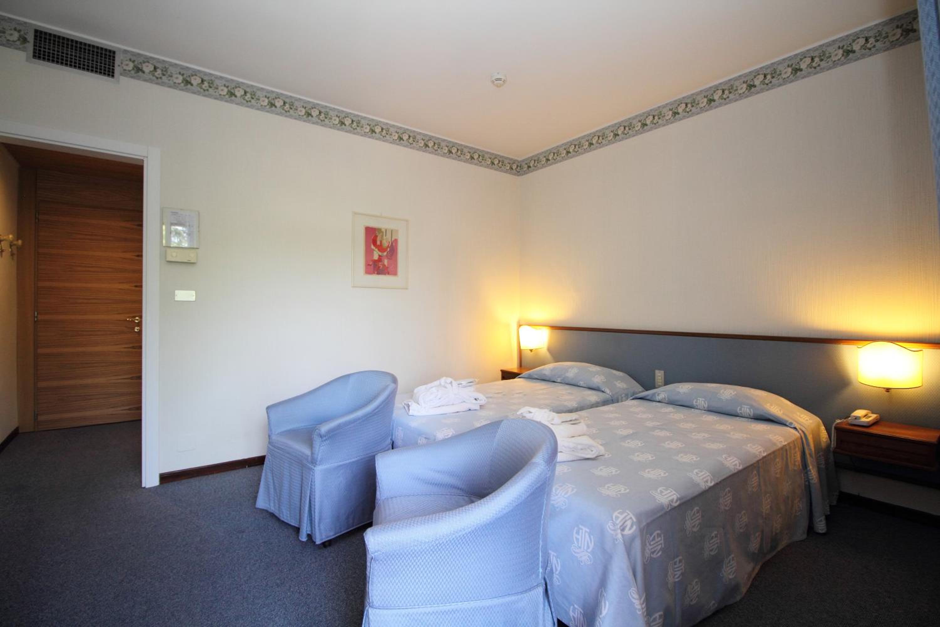 Business Double Room photo 3
