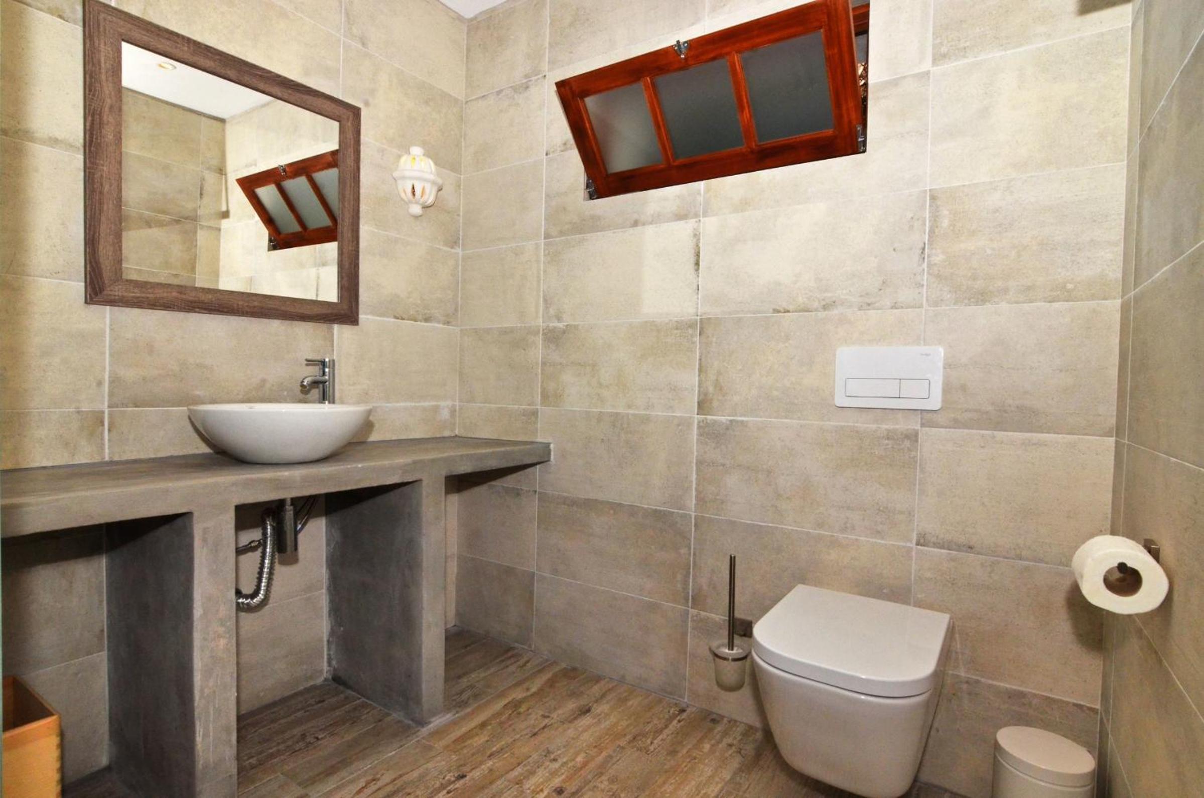 One-Bedroom House photo 2